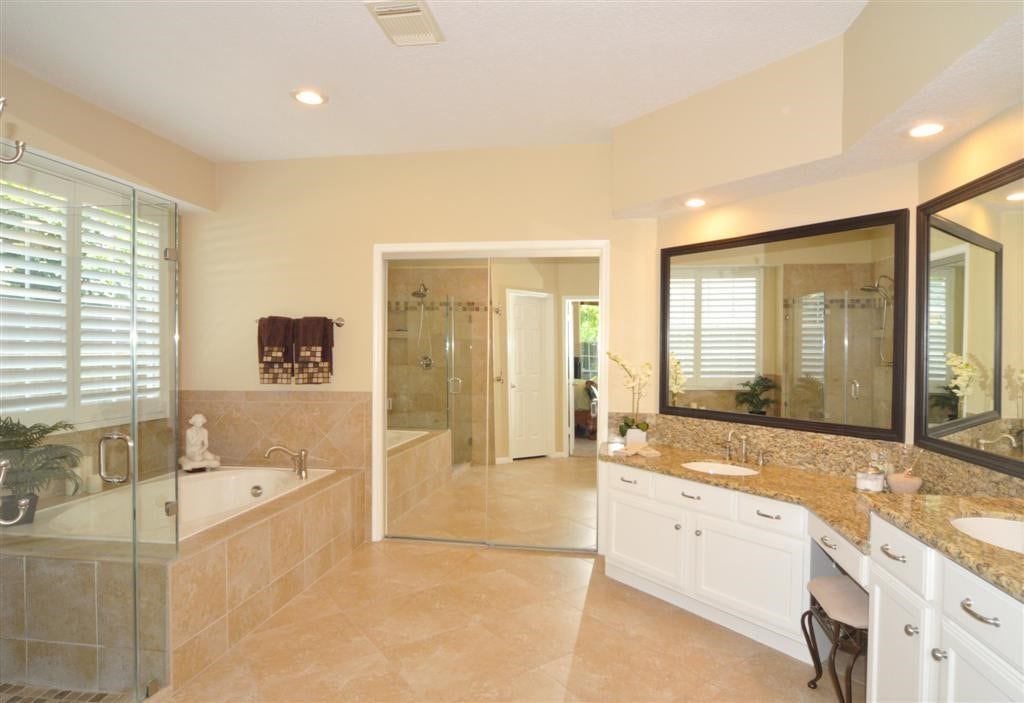 4103 Walnut Pond Drive, Houston, TX 77059 4103 Walnut Pond Drive, Houston, TX 77059