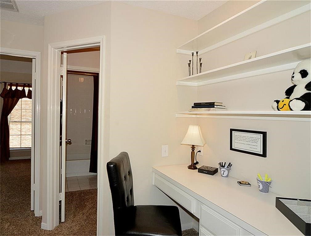 4103 Walnut Pond Drive, Houston, TX 77059 4103 Walnut Pond Drive, Houston, TX 77059