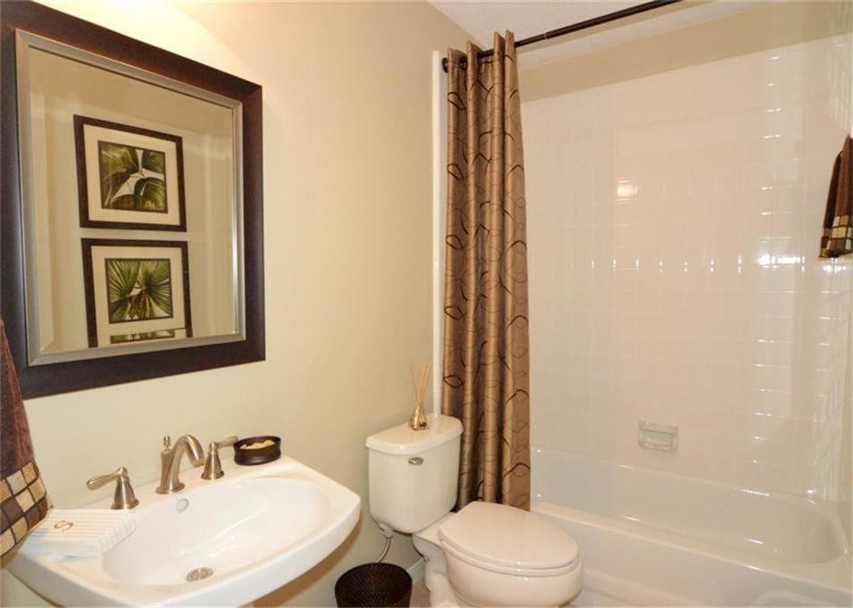 4103 Walnut Pond Drive, Houston, TX 77059 4103 Walnut Pond Drive, Houston, TX 77059