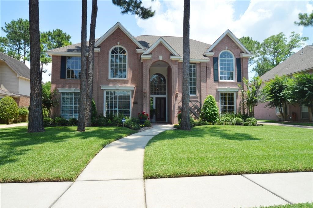 4103 Walnut Pond Drive, Houston, TX 77059 4103 Walnut Pond Drive, Houston, TX 77059