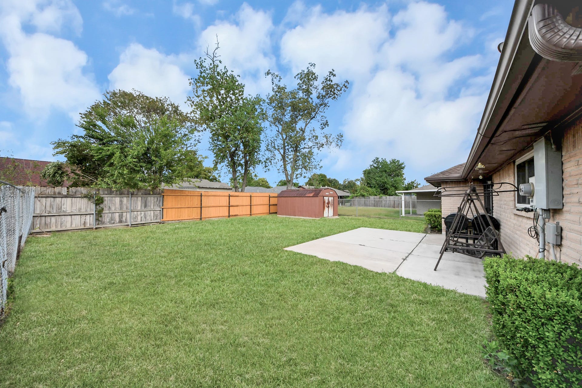 1930 Deerhurst Lane, Houston, TX 77088 1930 Deerhurst Lane, Houston, TX 77088