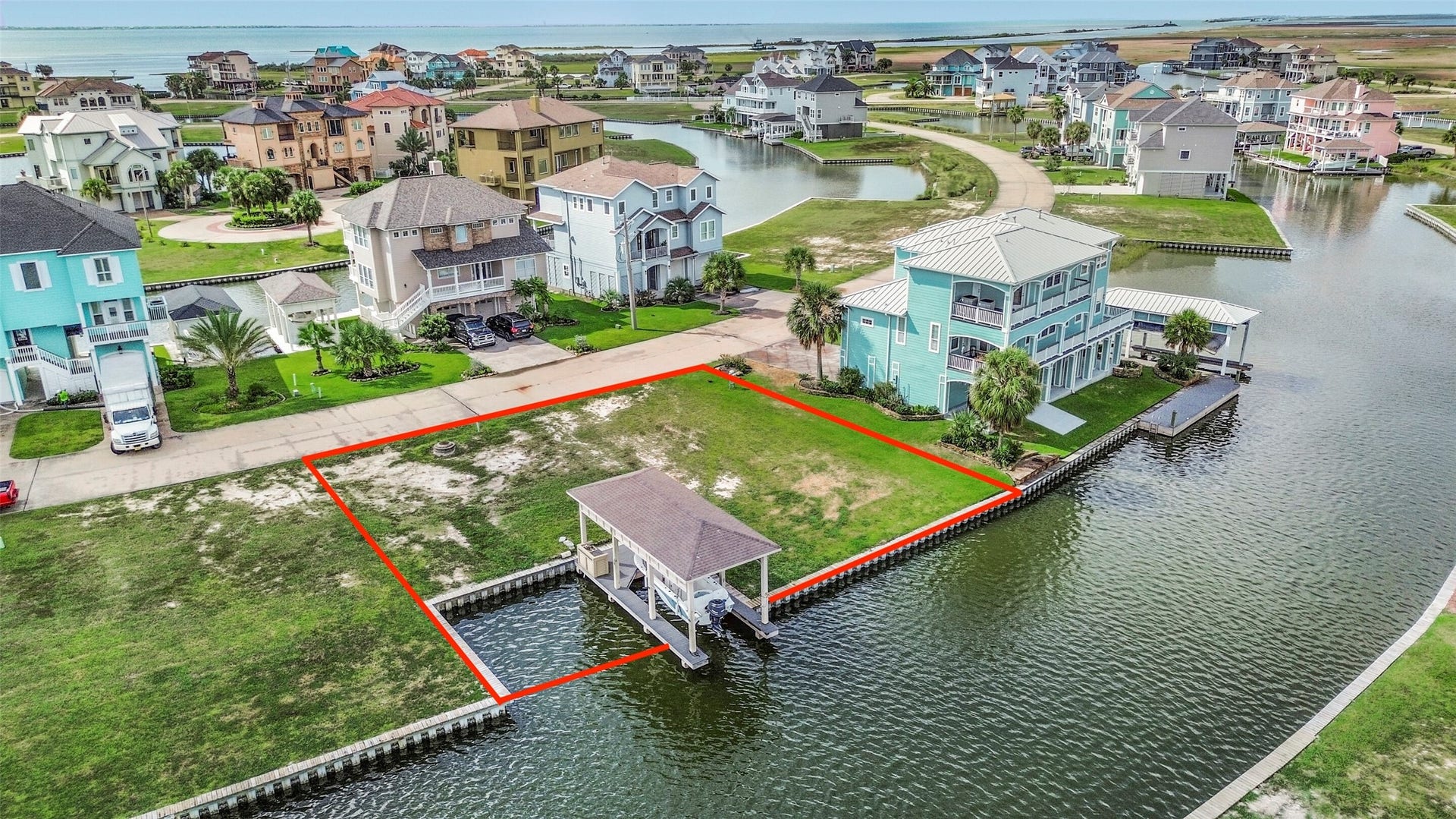 22 Fleming, Hitchcock, TX 77563 Imagine waking up to water views and stepping outside for a day of fishing or cruising West Galveston Bay. This open waterfront lot gives you the opportunity to design a home around the coastal lifestyle.