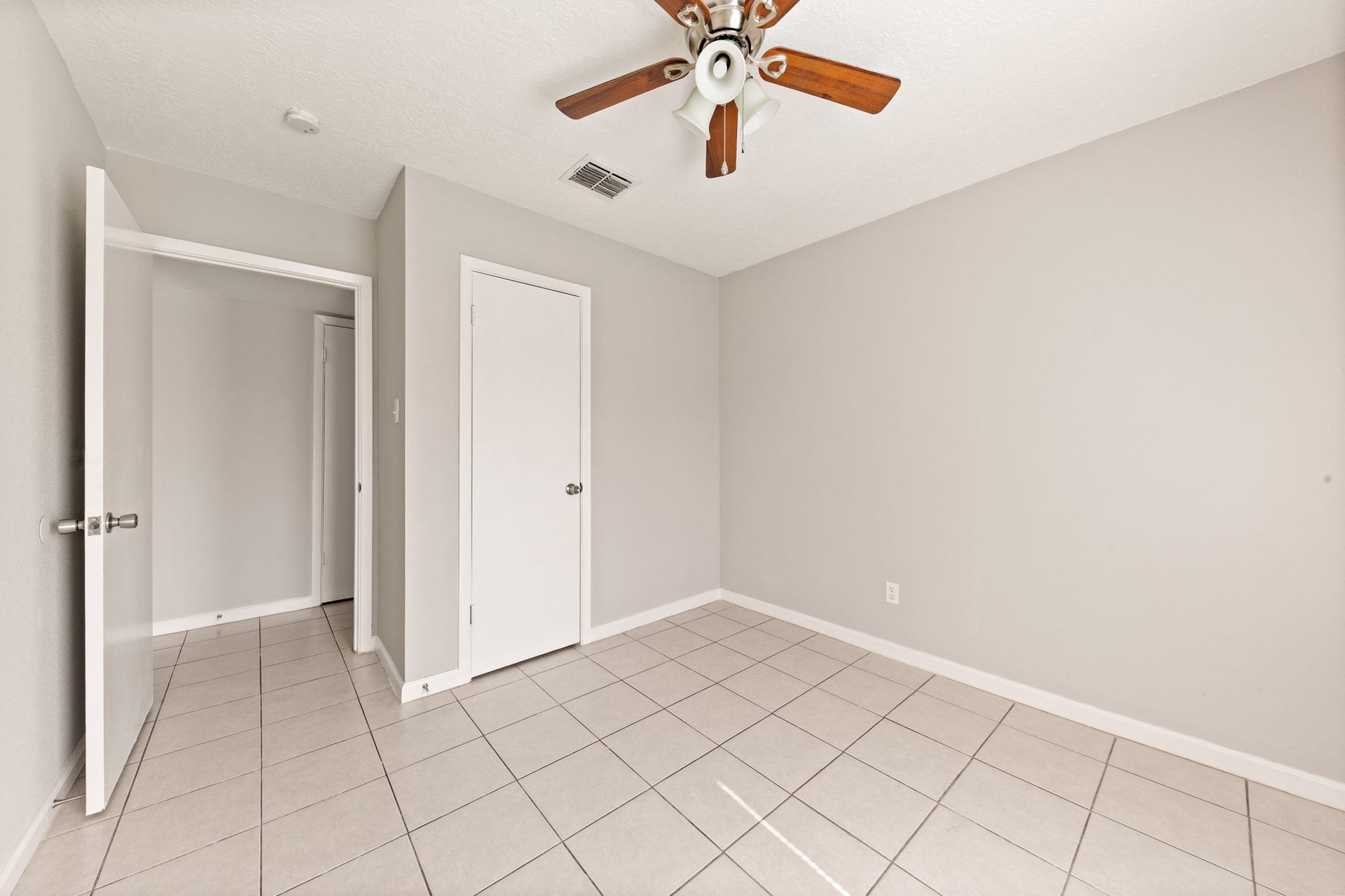 7285 Cook Road, Houston, TX 77072 7285 Cook Road, Houston, TX 77072