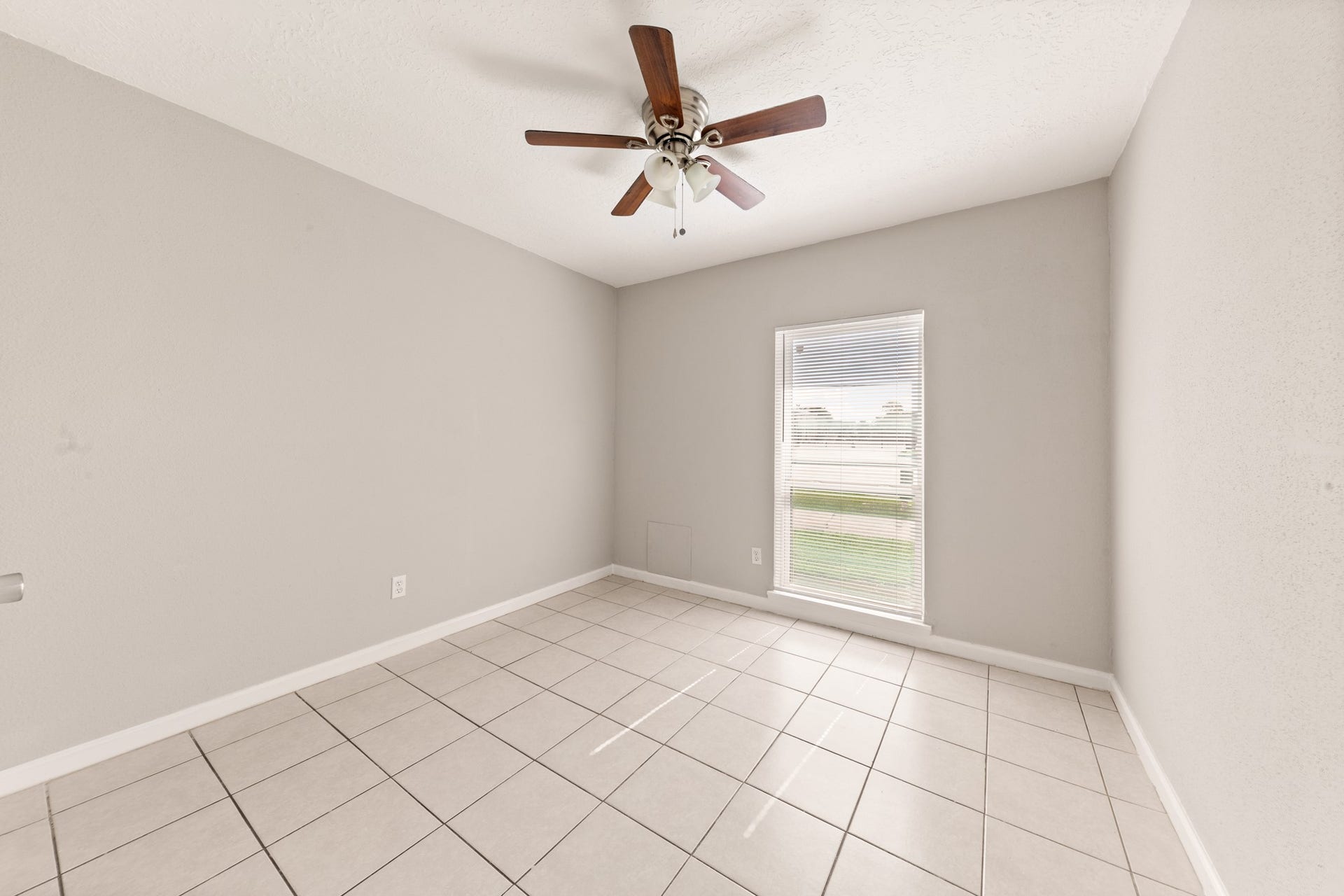7285 Cook Road, Houston, TX 77072 7285 Cook Road, Houston, TX 77072