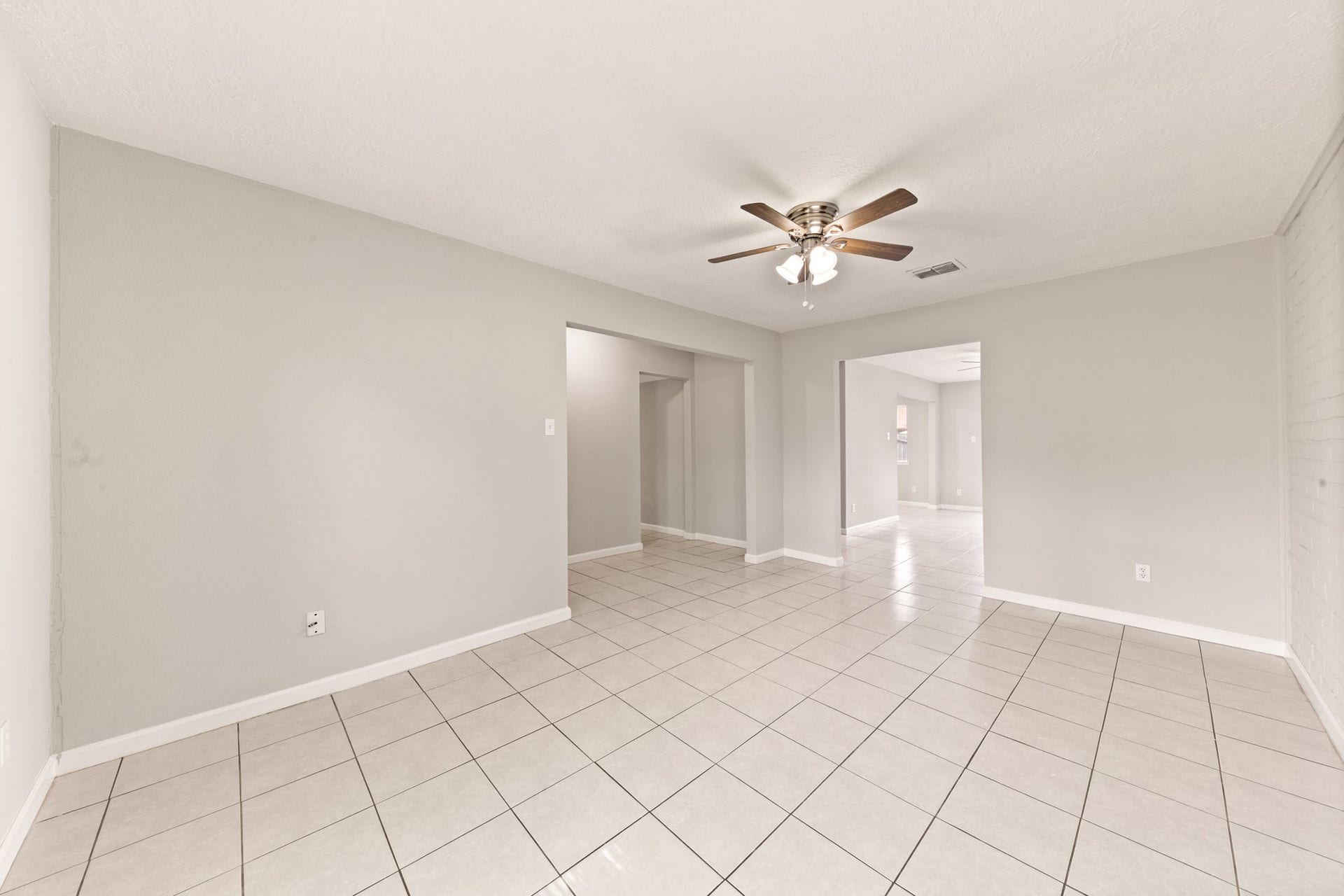 7285 Cook Road, Houston, TX 77072 7285 Cook Road, Houston, TX 77072