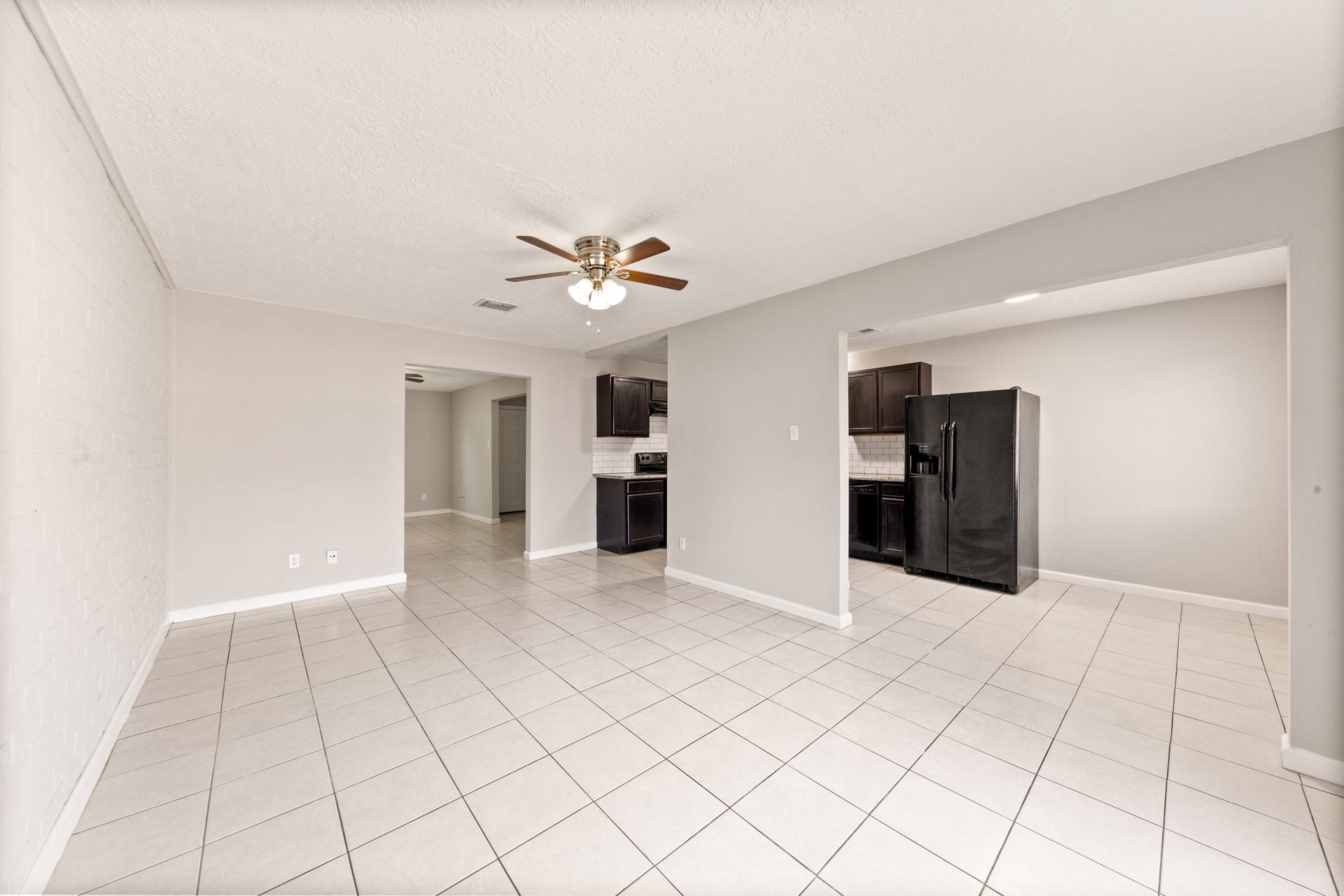 7285 Cook Road, Houston, TX 77072 7285 Cook Road, Houston, TX 77072