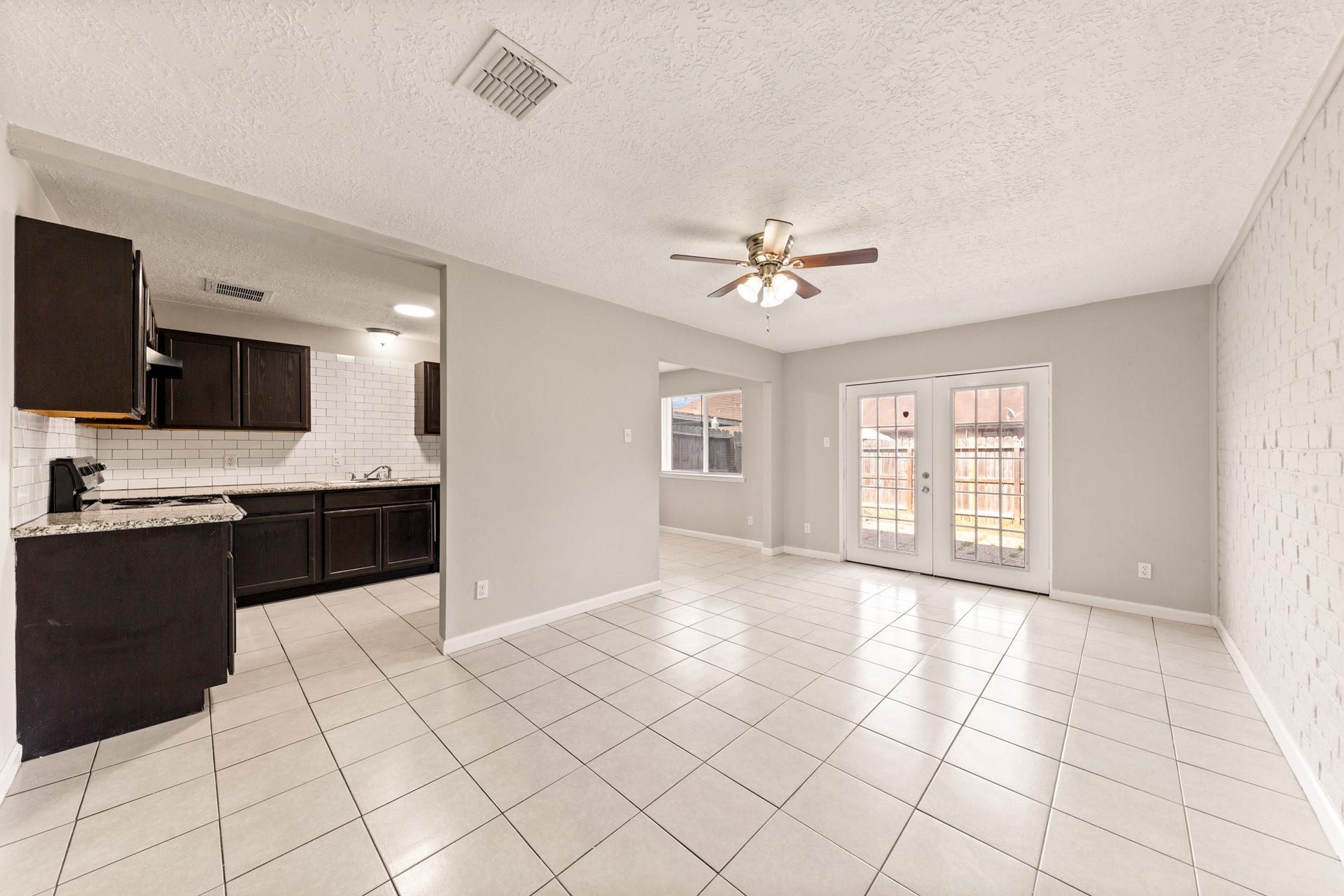 7285 Cook Road, Houston, TX 77072 7285 Cook Road, Houston, TX 77072