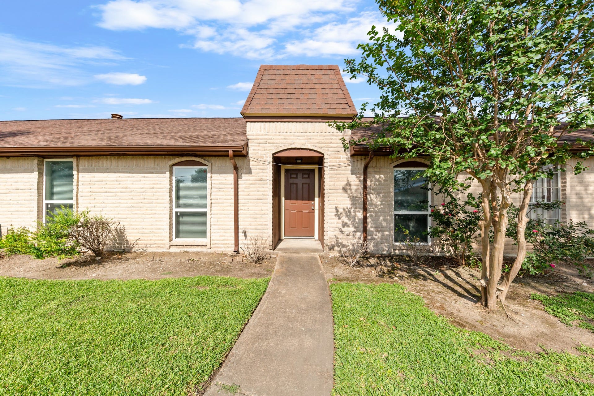 7285 Cook Road, Houston, TX 77072 7285 Cook Road, Houston, TX 77072