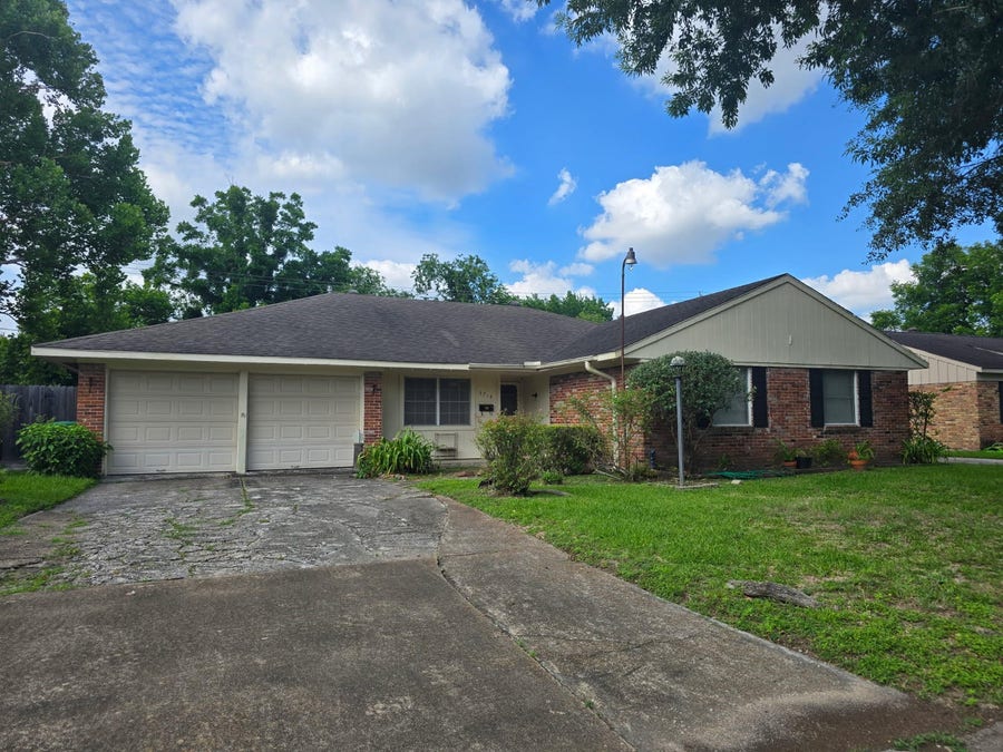Property photo for 5714 Bankside Drive, Houston, TX