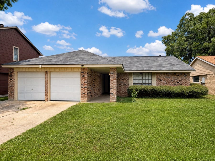 Property photo for 2802 Skelton Drive, Houston, TX