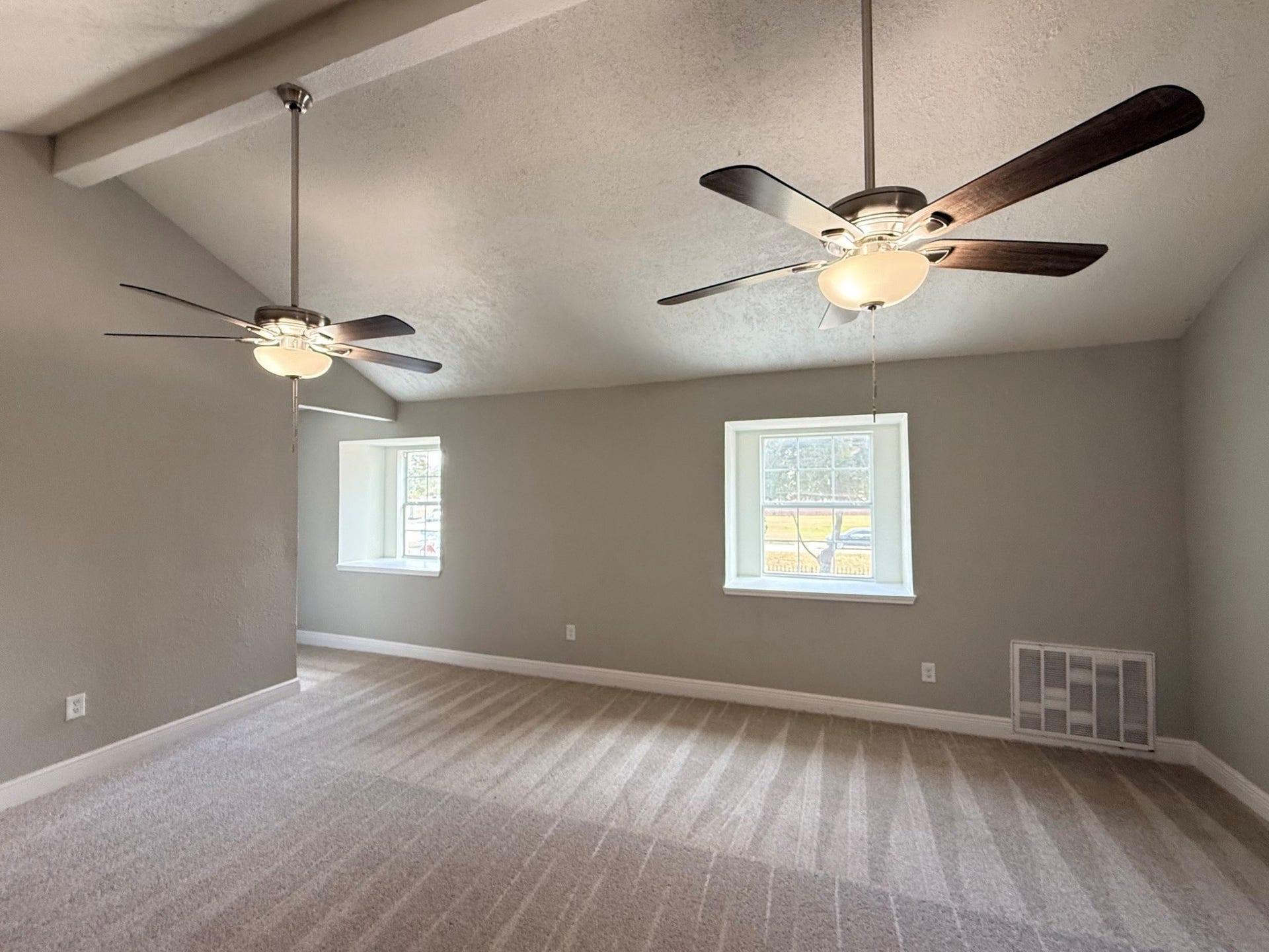 6813 N Wayside Drive, Houston, TX 77028 6813 N Wayside Drive, Houston, TX 77028