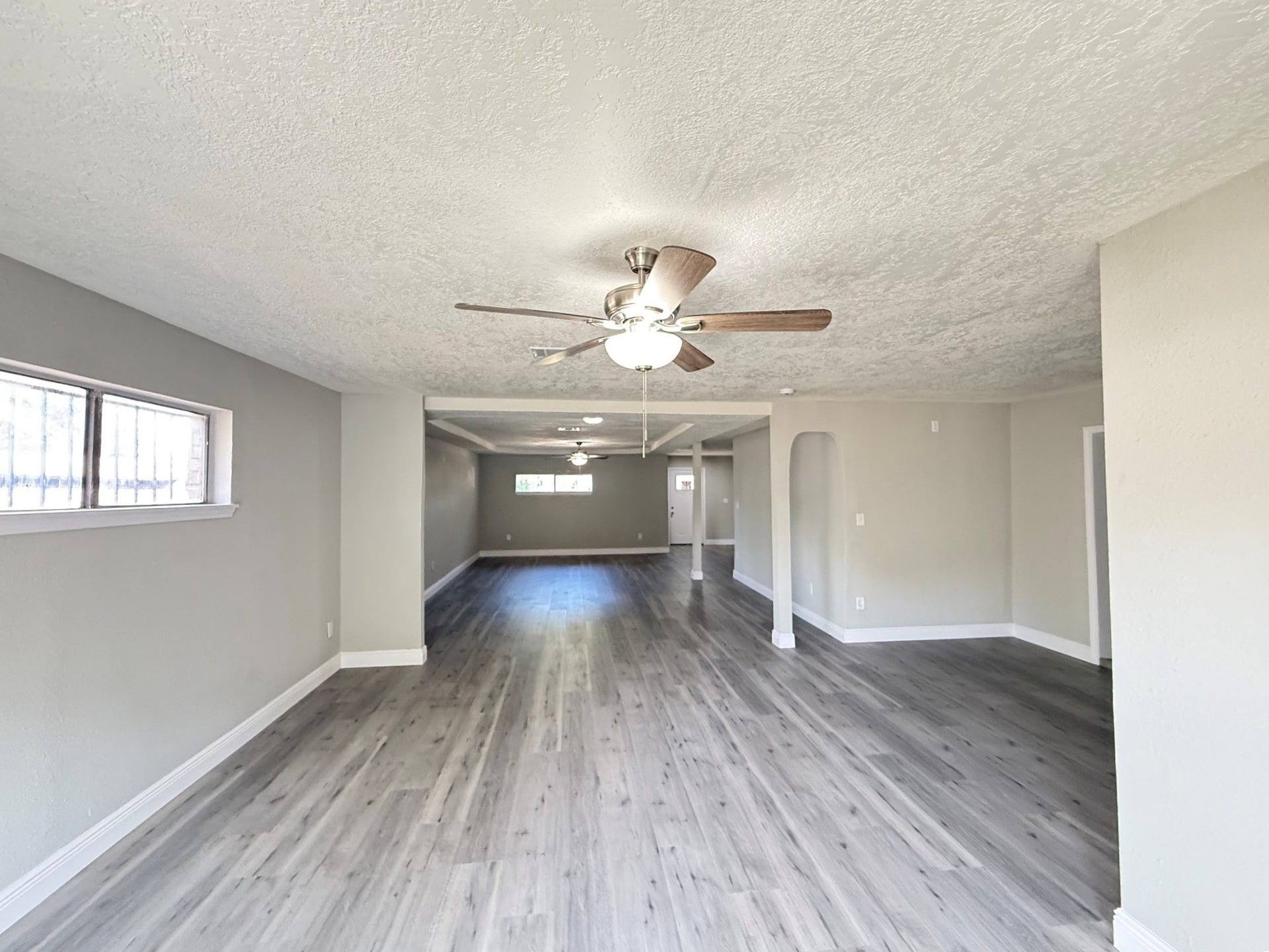 6813 N Wayside Drive, Houston, TX 77028 6813 N Wayside Drive, Houston, TX 77028