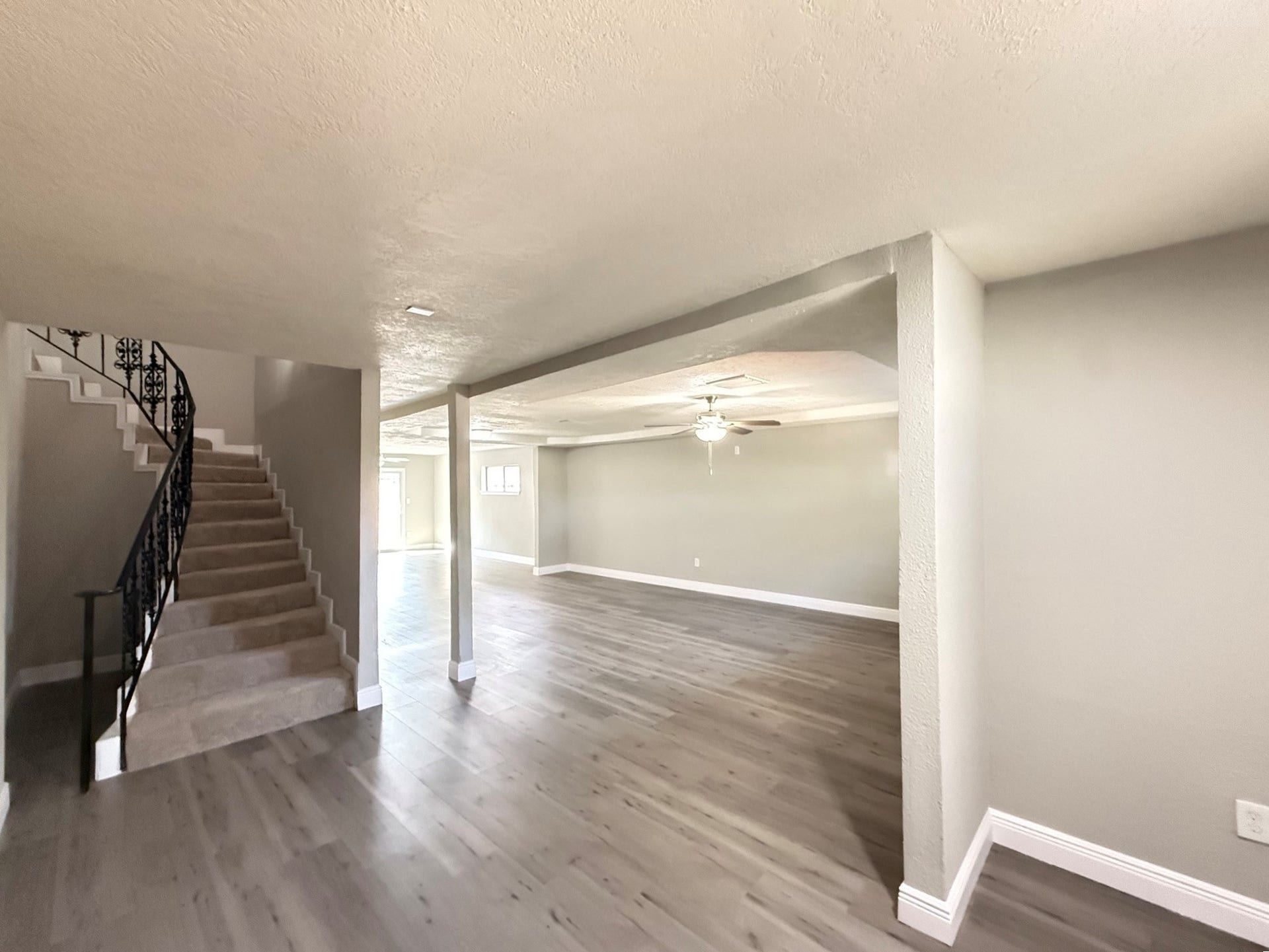 6813 N Wayside Drive, Houston, TX 77028 6813 N Wayside Drive, Houston, TX 77028