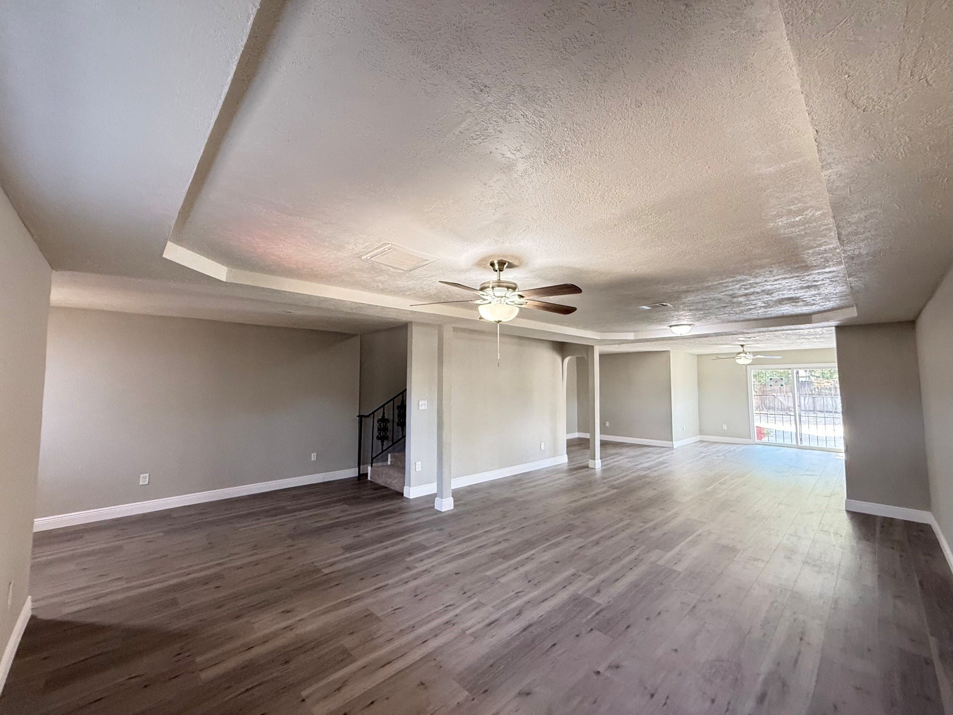 6813 N Wayside Drive, Houston, TX 77028 6813 N Wayside Drive, Houston, TX 77028