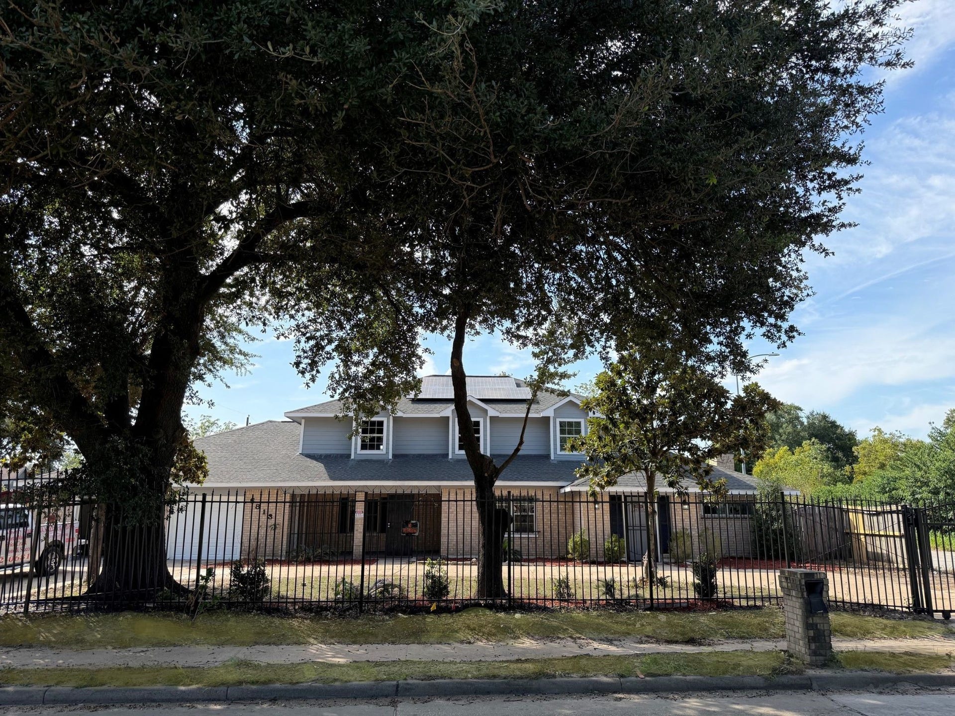 6813 N Wayside Drive, Houston, TX 77028 6813 N Wayside Drive, Houston, TX 77028