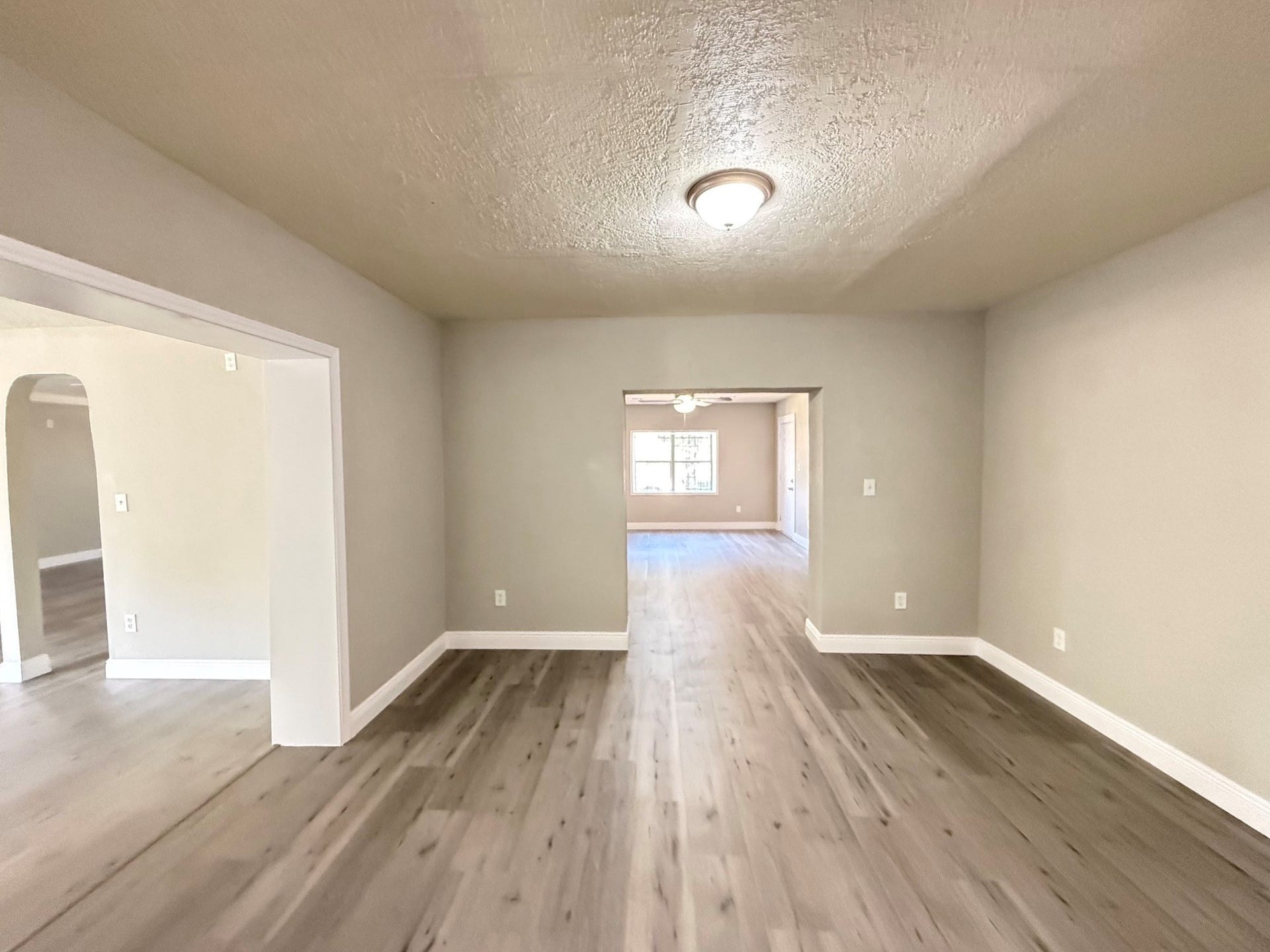 6813 N Wayside Drive, Houston, TX 77028 6813 N Wayside Drive, Houston, TX 77028