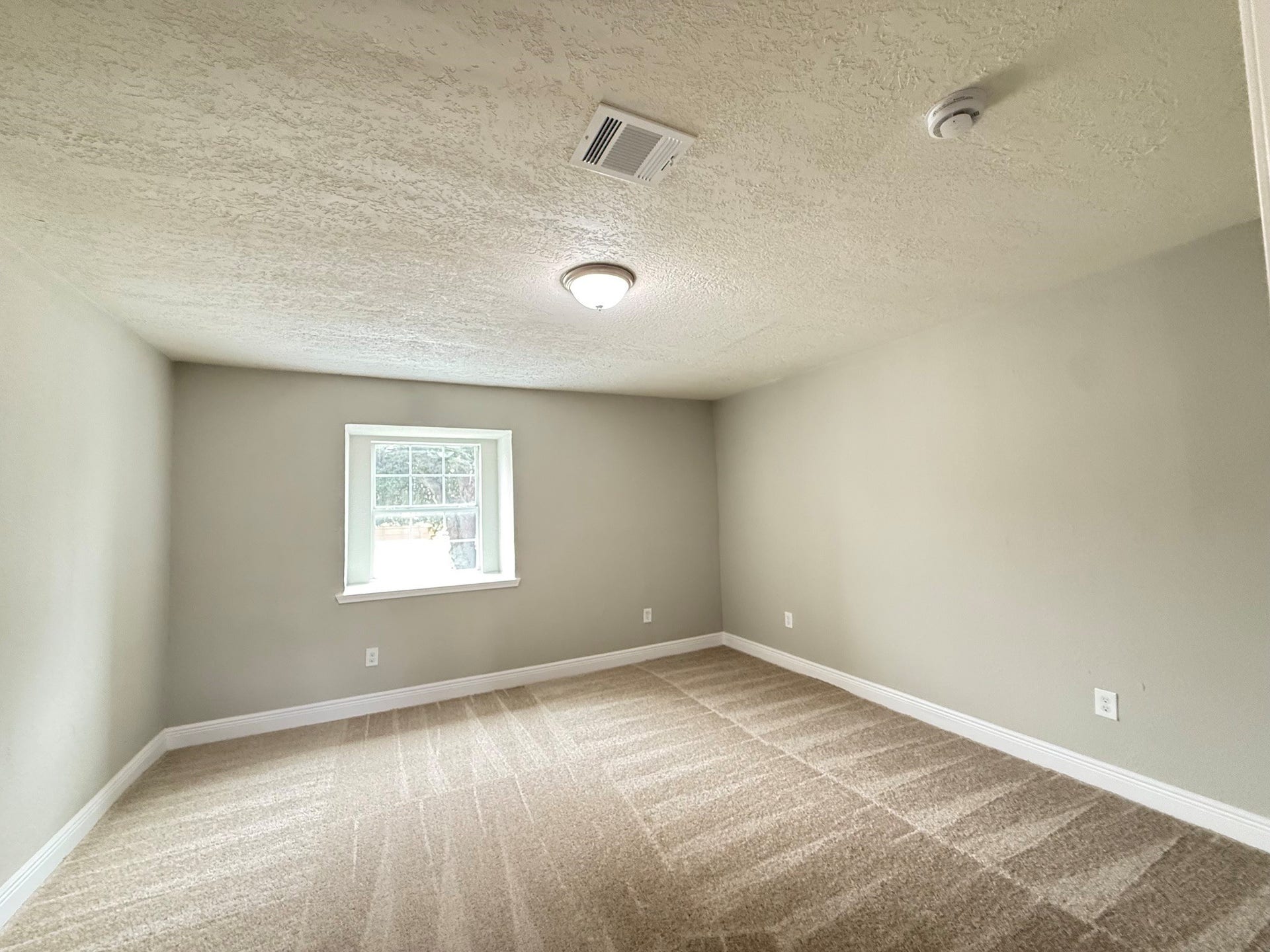 6813 N Wayside Drive, Houston, TX 77028 6813 N Wayside Drive, Houston, TX 77028