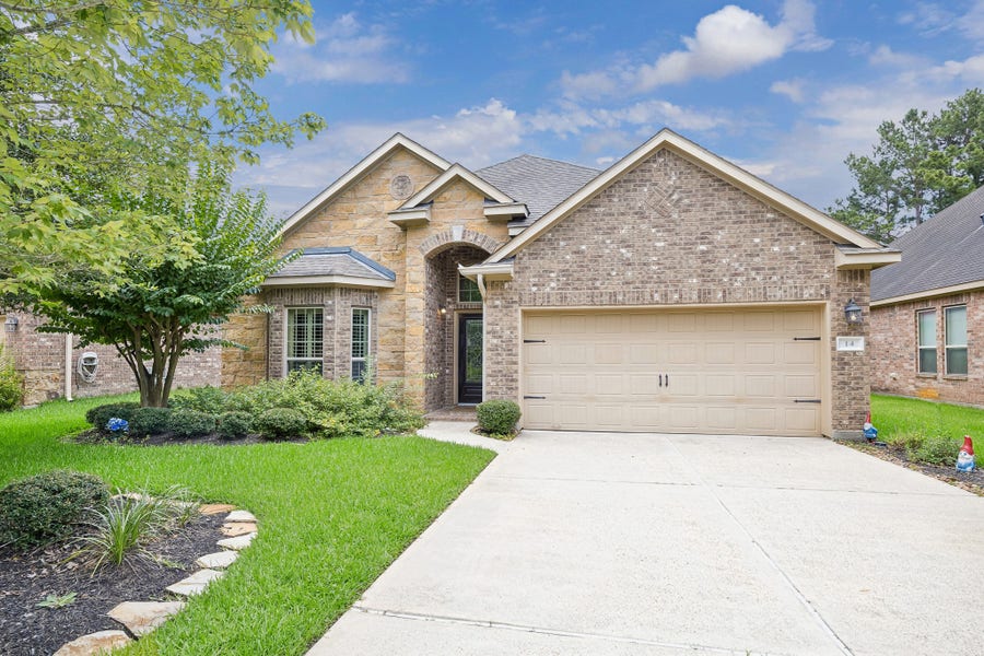 Property photo for 14 Tallgrass Way, Spring, TX