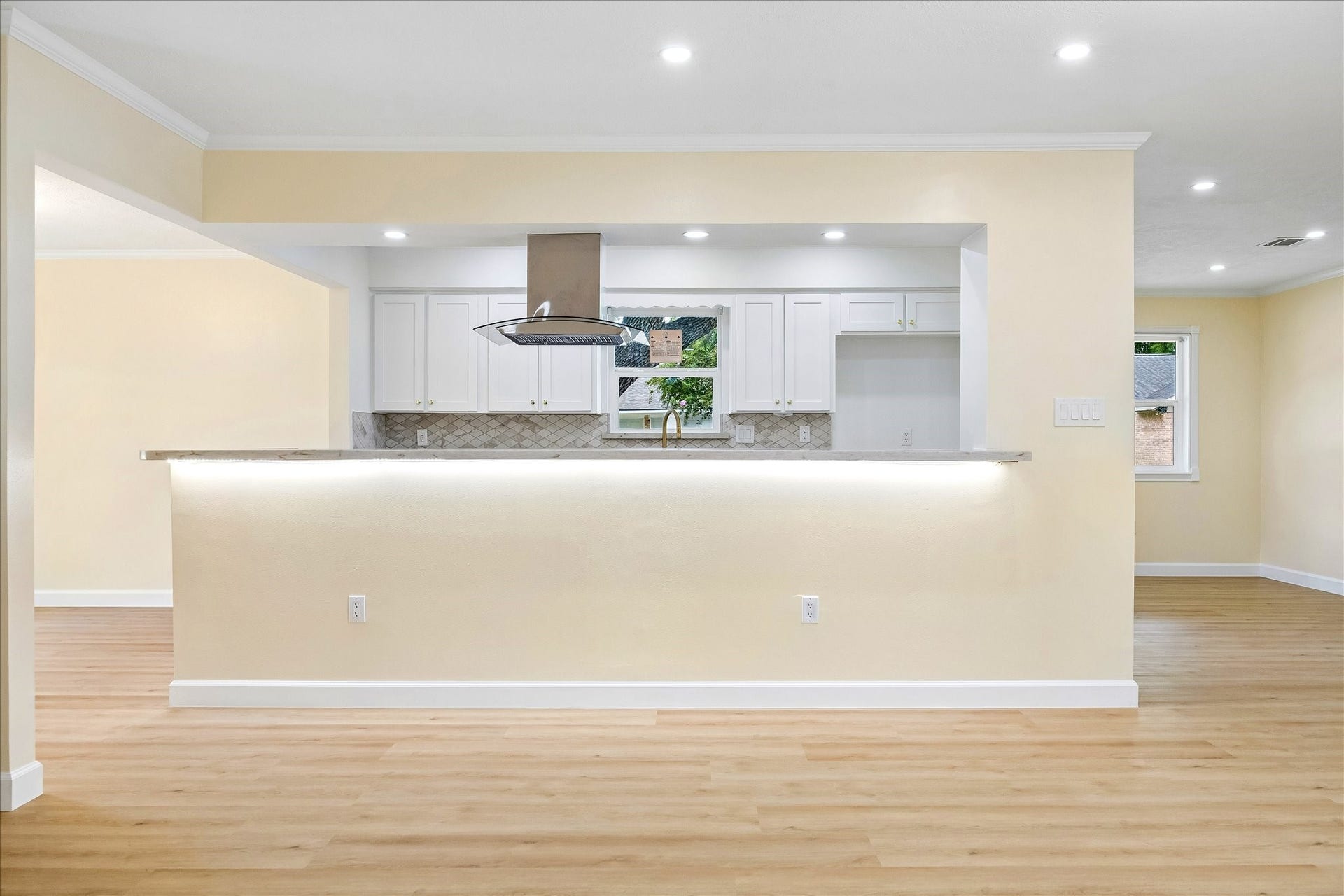 4802 Elm Street, Pearland, TX 77581 4802 Elm Street, Pearland, TX 77581