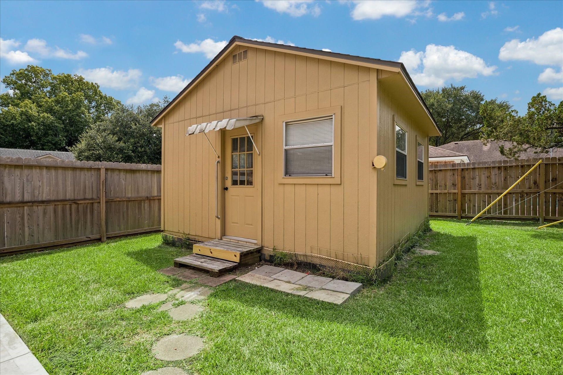 4802 Elm Street, Pearland, TX 77581 4802 Elm Street, Pearland, TX 77581