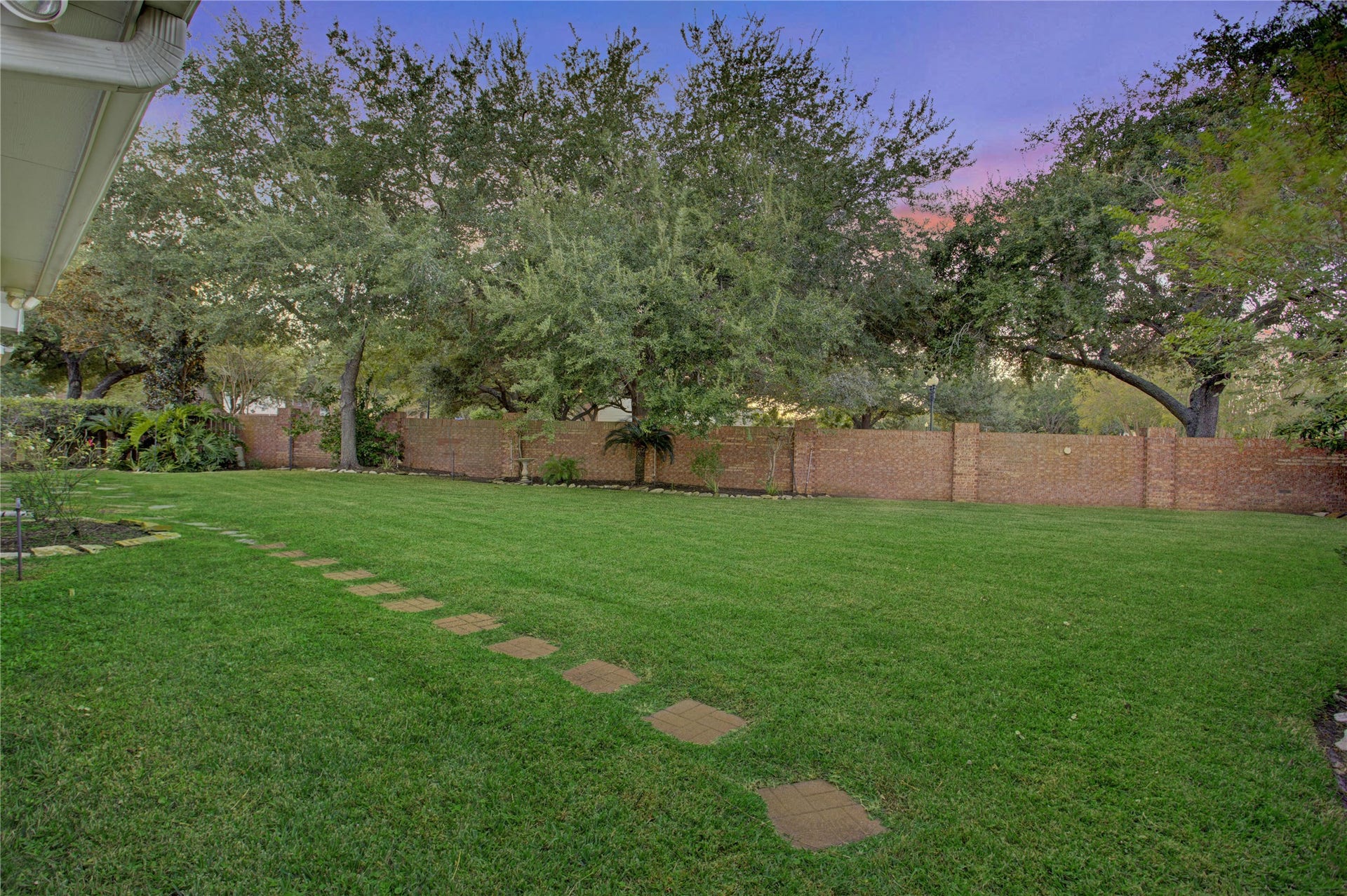 5410 Drakeview Court, Sugar Land, TX 77479