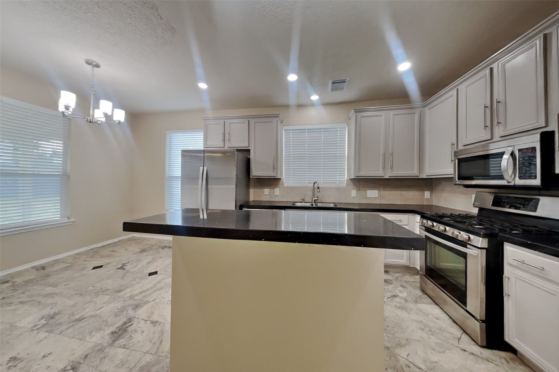 6422 Brazos Glen Lane, Richmond, TX 77469 6422 Brazos Glen Lane, Richmond, TX 77469