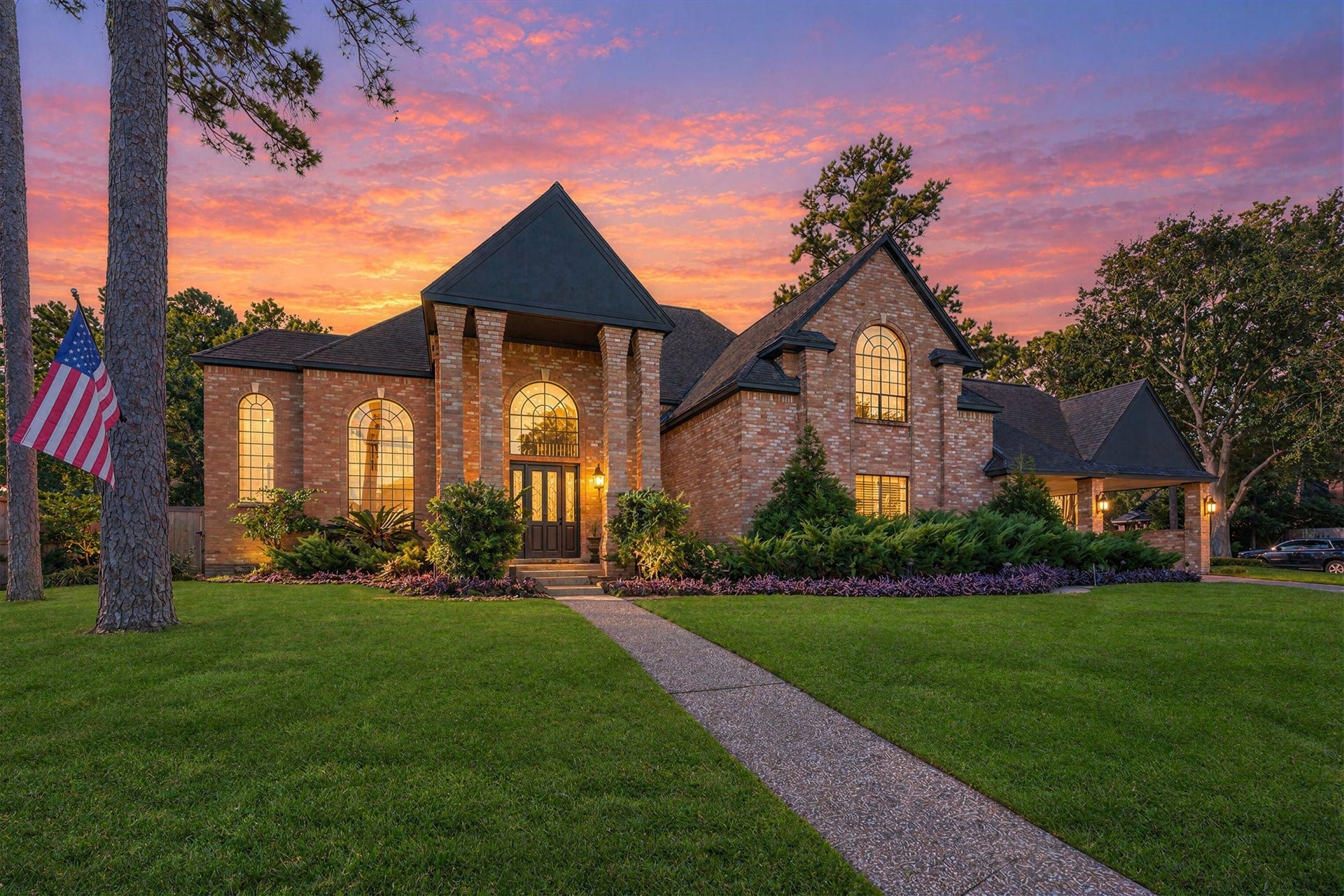 11823 Parkriver Drive, Houston, TX 77070