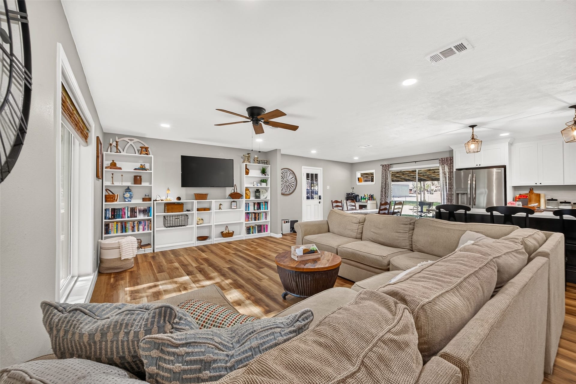 9615 Union Street, Needville, TX 77461 9615 Union Street, Needville, TX 77461