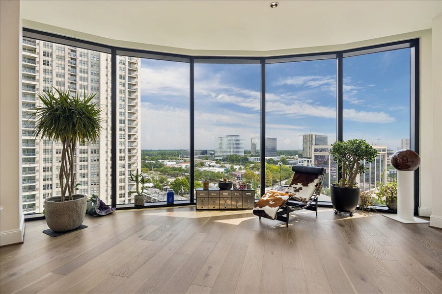 Property photo for 1409 Post Oak Boulevard, #1102, Houston, TX
