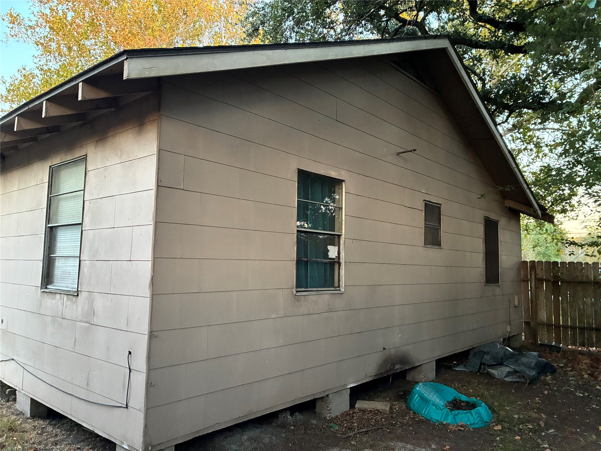 1930 Palm Street, La Marque, TX 77568 1930 Palm Street, La Marque, TX 77568