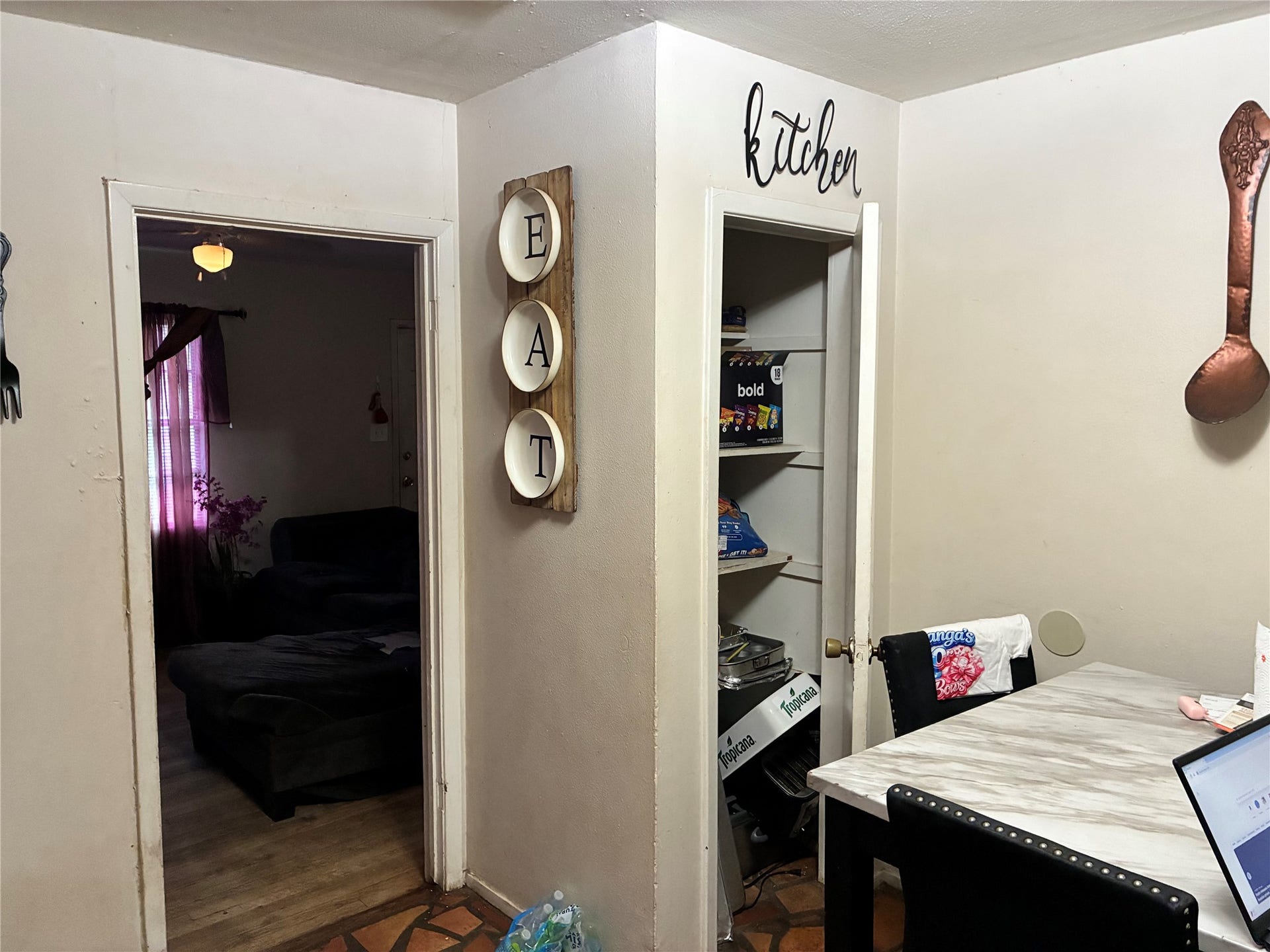 1930 Palm Street, La Marque, TX 77568 1930 Palm Street, La Marque, TX 77568