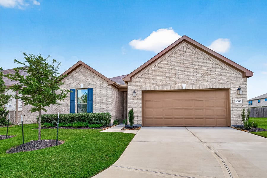 Property photo for 12602 Blue Jay Cove Lane, Houston, TX