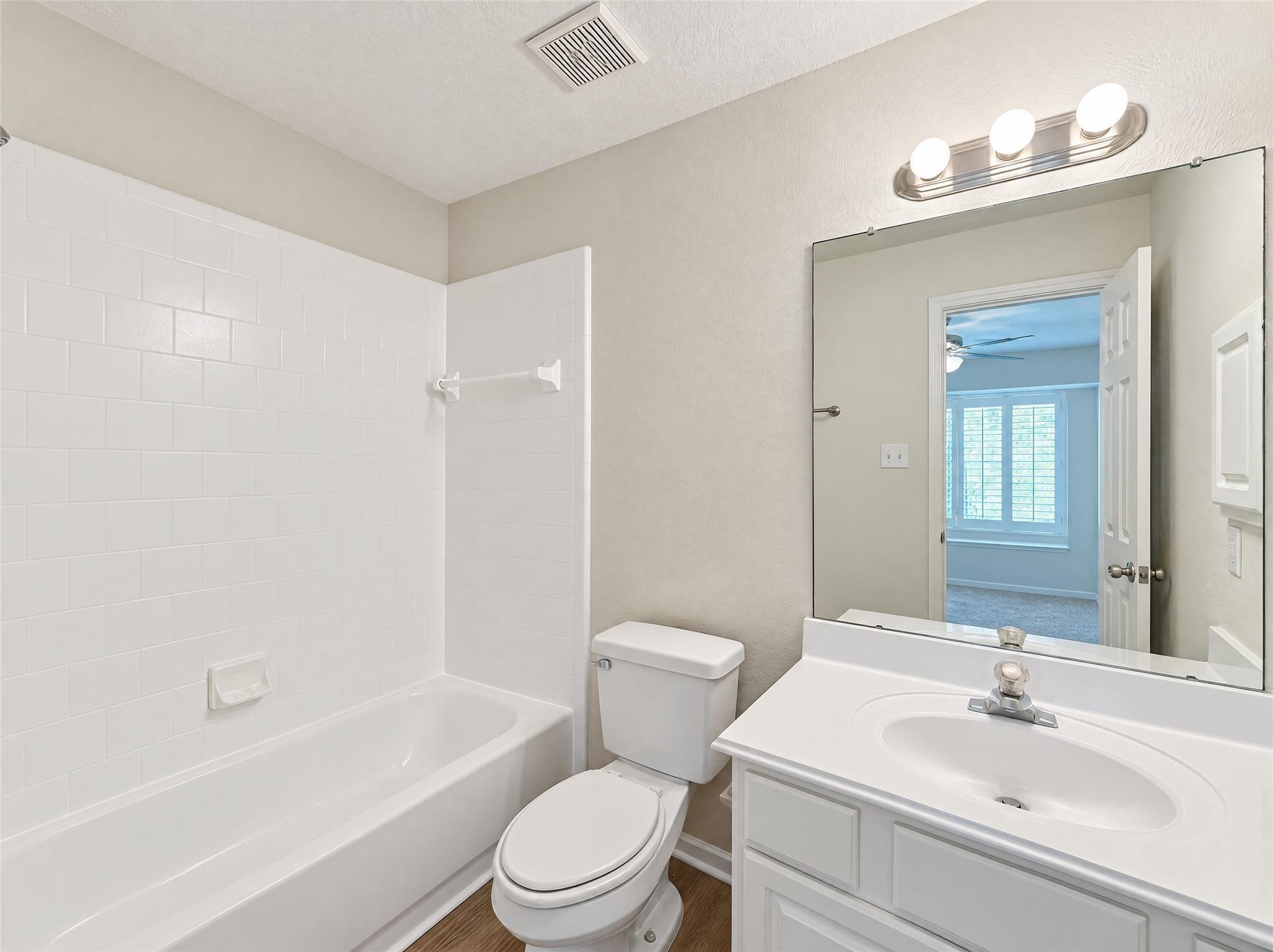 7927 High Knoll Lane, Houston, TX 77095