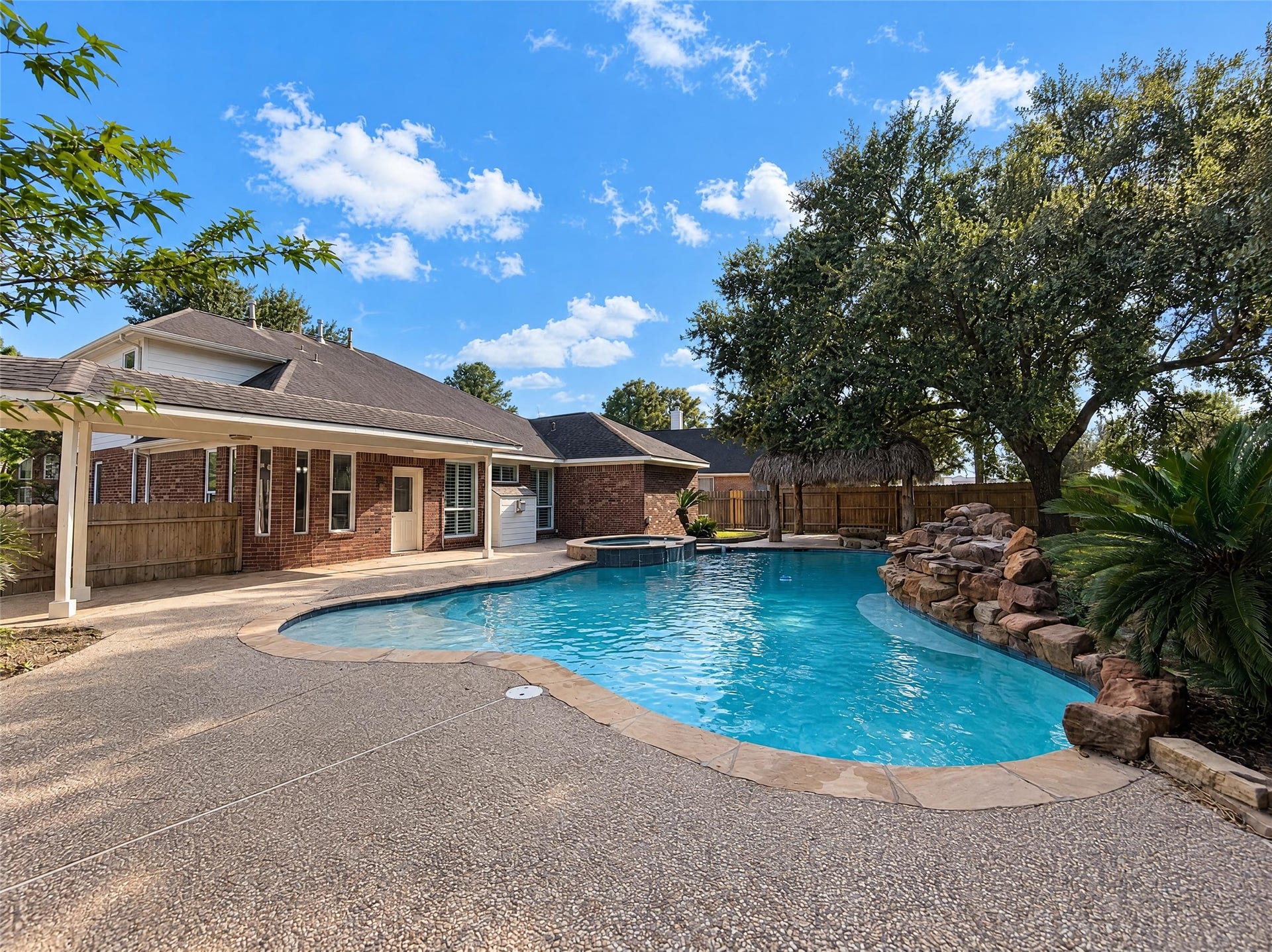 7927 High Knoll Lane, Houston, TX 77095