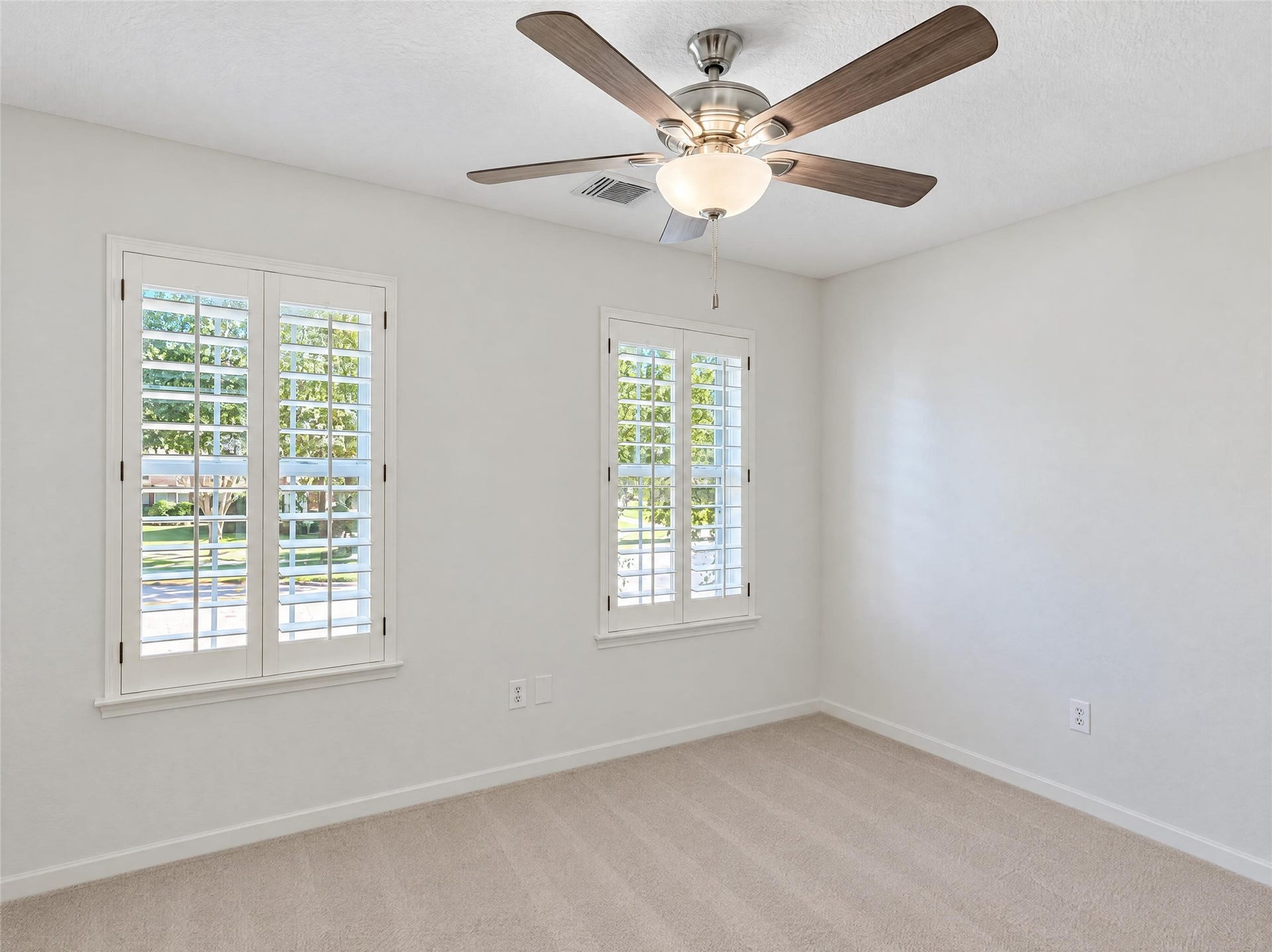 7927 High Knoll Lane, Houston, TX 77095