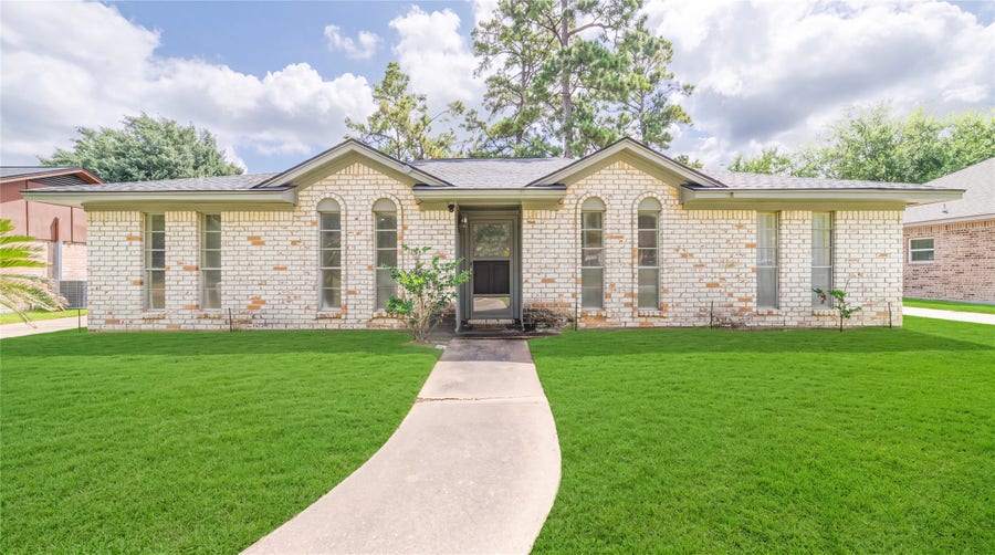 Property photo for 23230 Canyon Lake Drive, Spring, TX