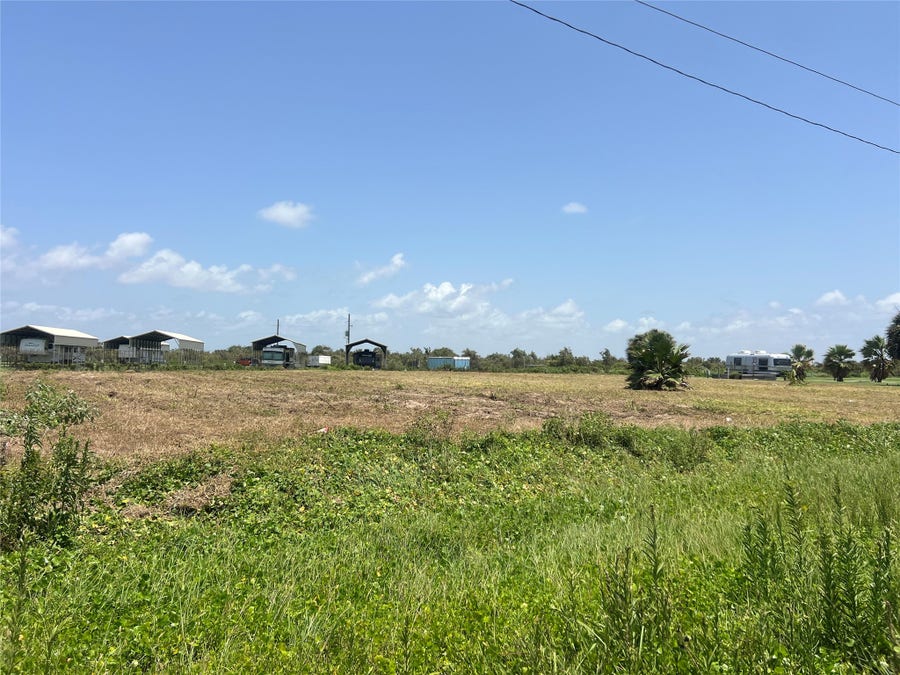 Property photo for 1421 Highway 87, Gilchrist, TX