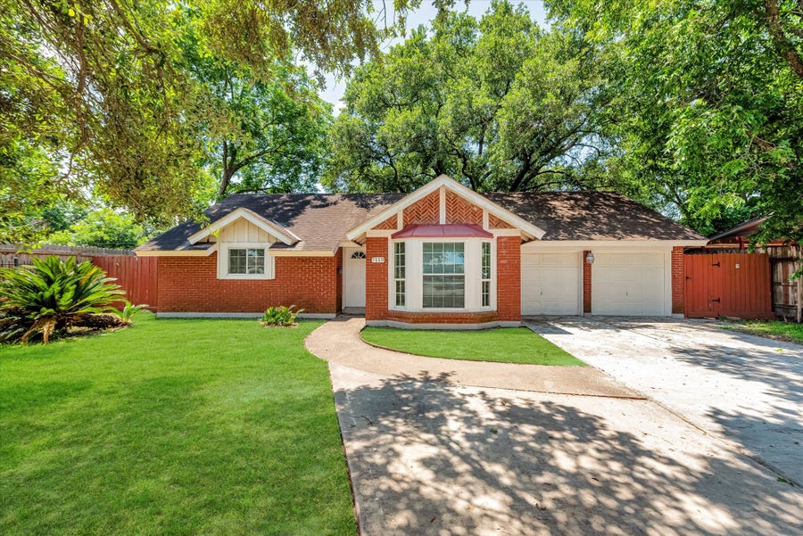 Property photo for 7119 Bellaire Boulevard, Houston, TX