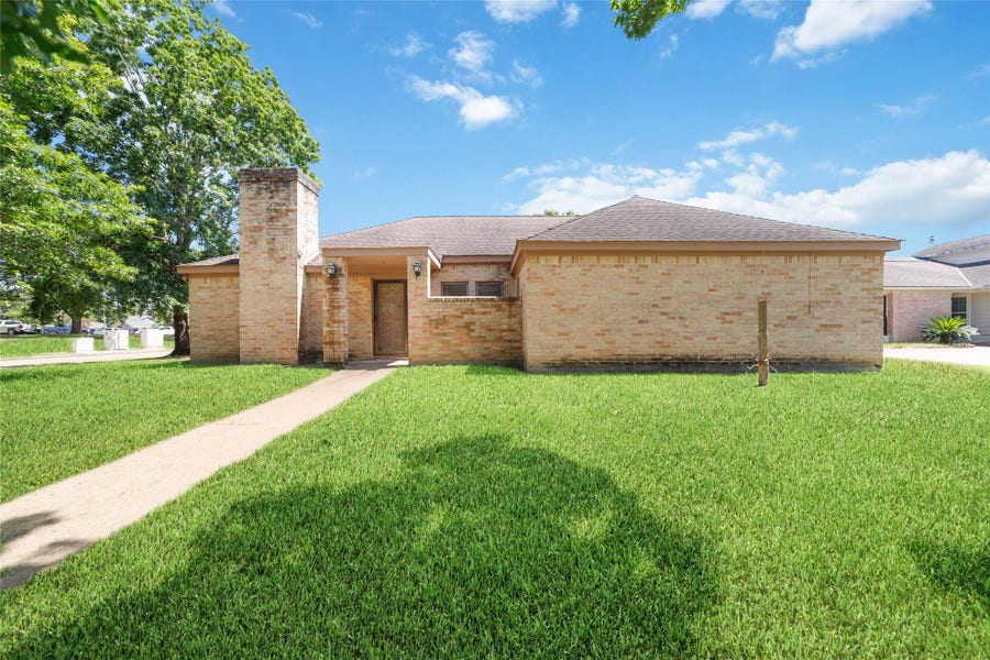 Property photo for 15726 Four Leaf Drive, Houston, TX