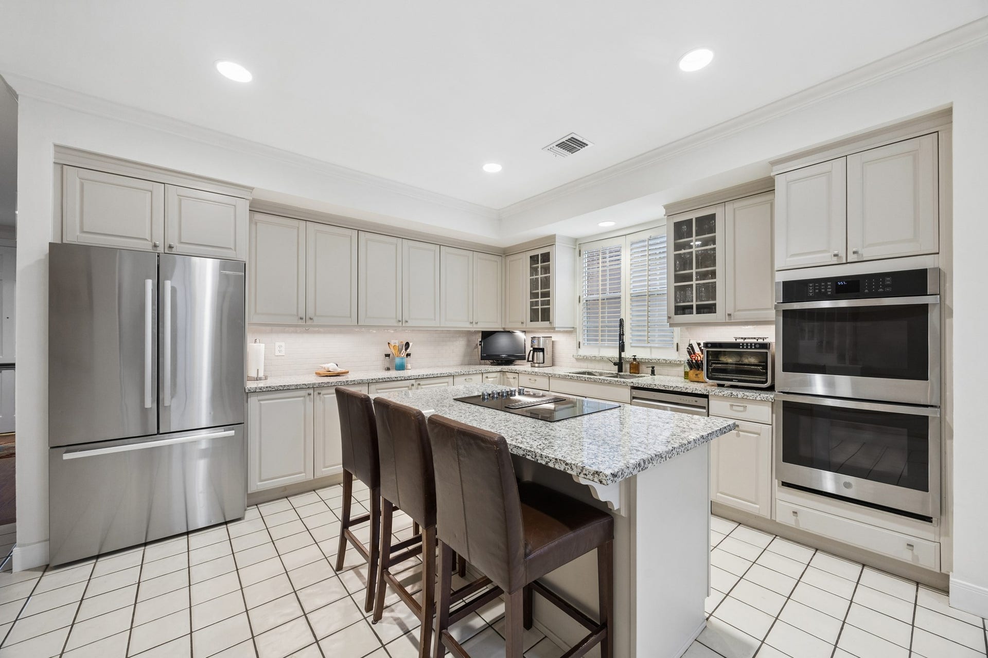 4900 Florence Street, Bellaire, TX 77401 4900 Florence Street, Bellaire, TX 77401