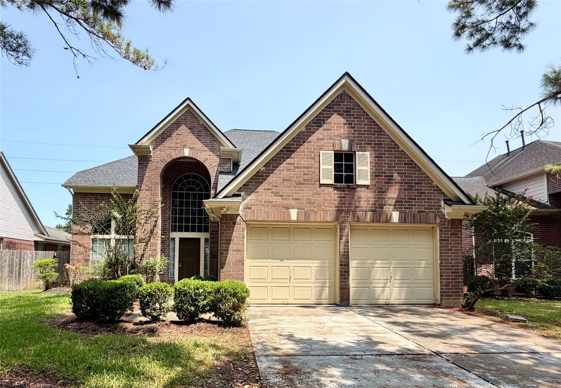 4614 Forest Home Drive, Missouri City, TX 77459 Welcome to 4614 Forest Home in the most desirable community- Plantation Creek