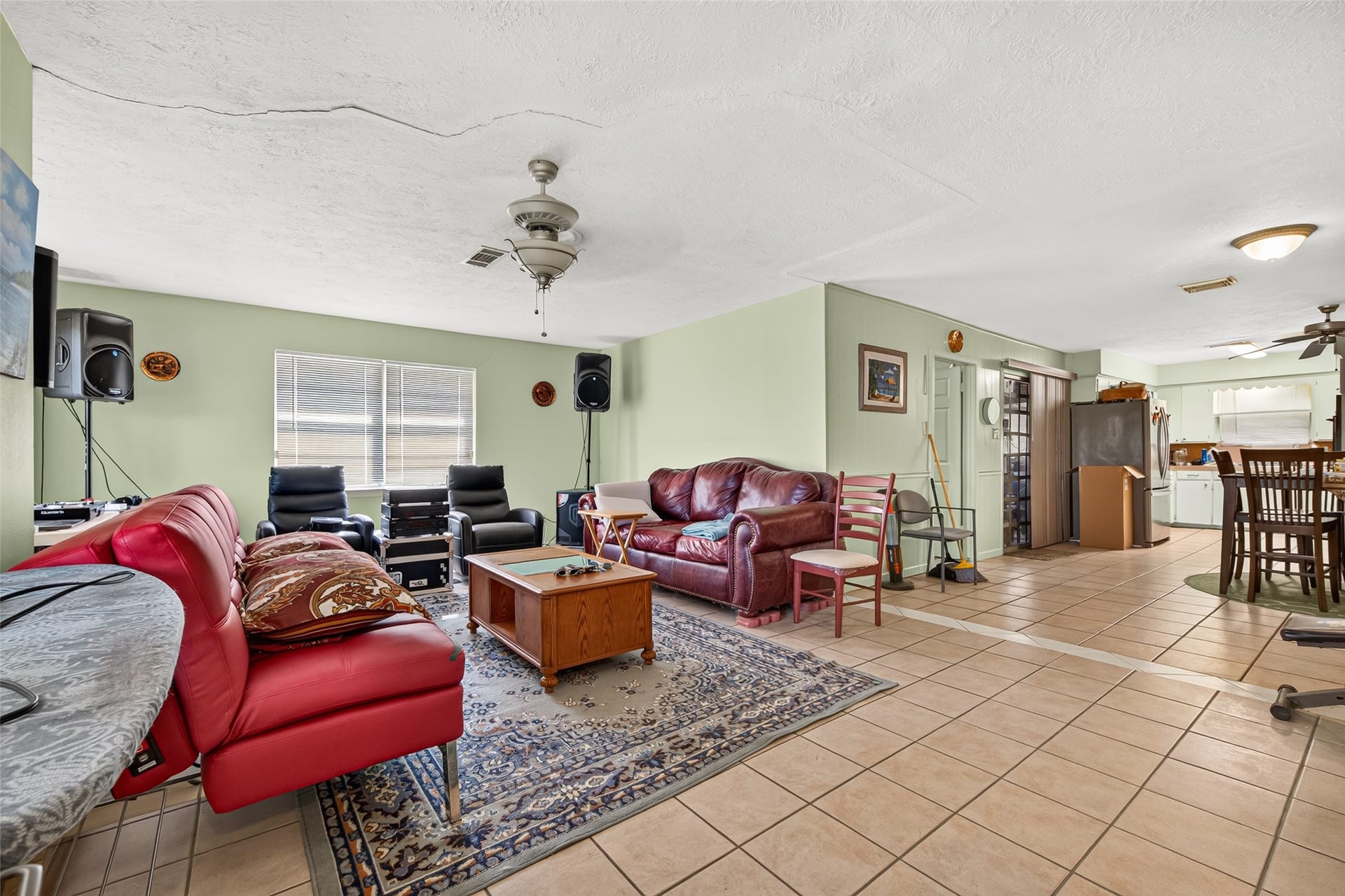 7610 Bissell Road, Manvel, TX 77578 7610 Bissell Road, Manvel, TX 77578