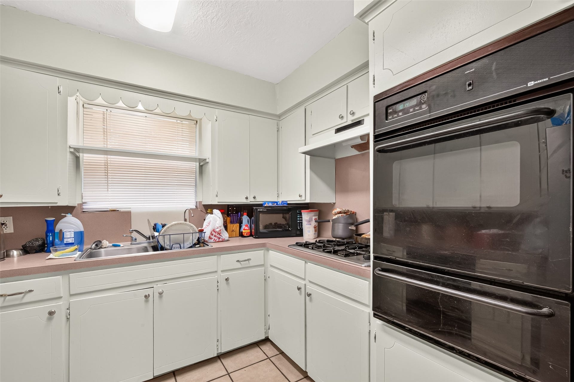 7610 Bissell Road, Manvel, TX 77578 7610 Bissell Road, Manvel, TX 77578