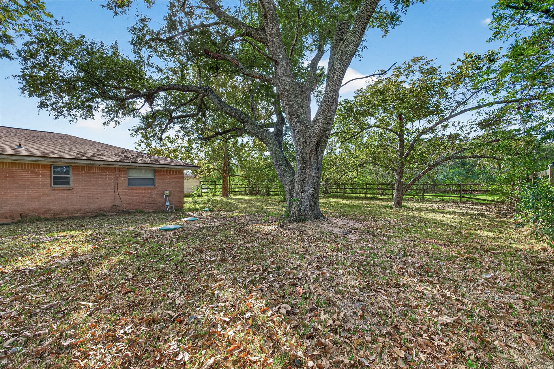 7610 Bissell Road, Manvel, TX 77578 7610 Bissell Road, Manvel, TX 77578