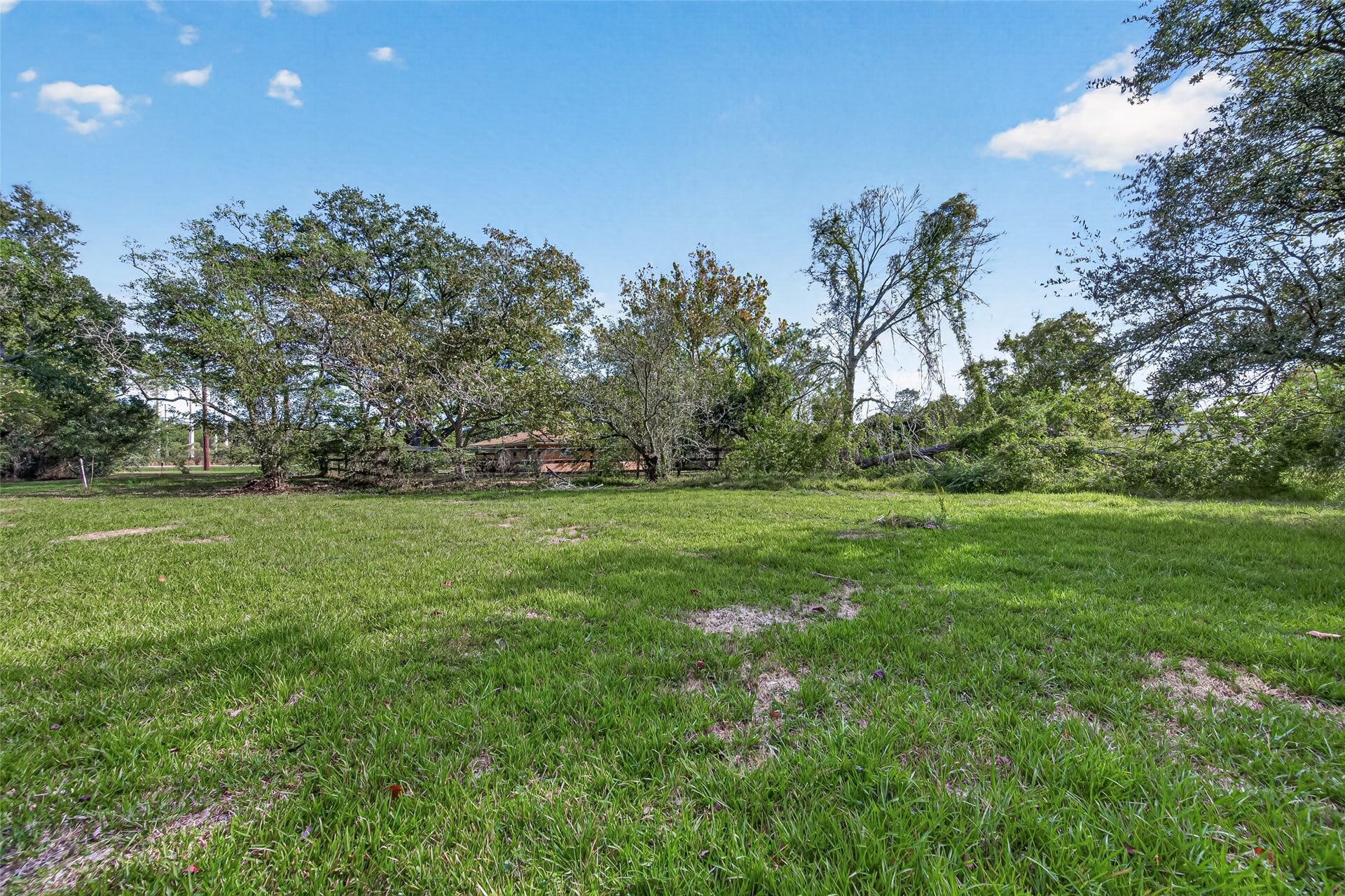 7610 Bissell Road, Manvel, TX 77578 7610 Bissell Road, Manvel, TX 77578