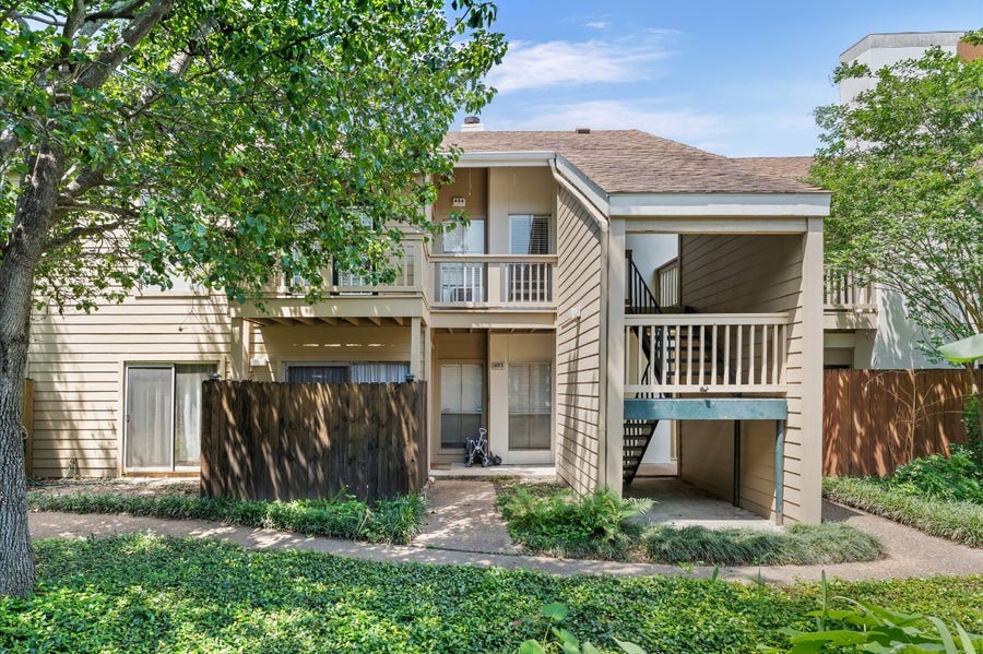 Property photo for 2100 Tanglewilde Street, #404, Houston, TX