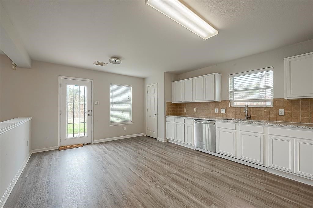 9406 Tolken Way, Sugar Land, TX 77498 9406 Tolken Way, Sugar Land, TX 77498