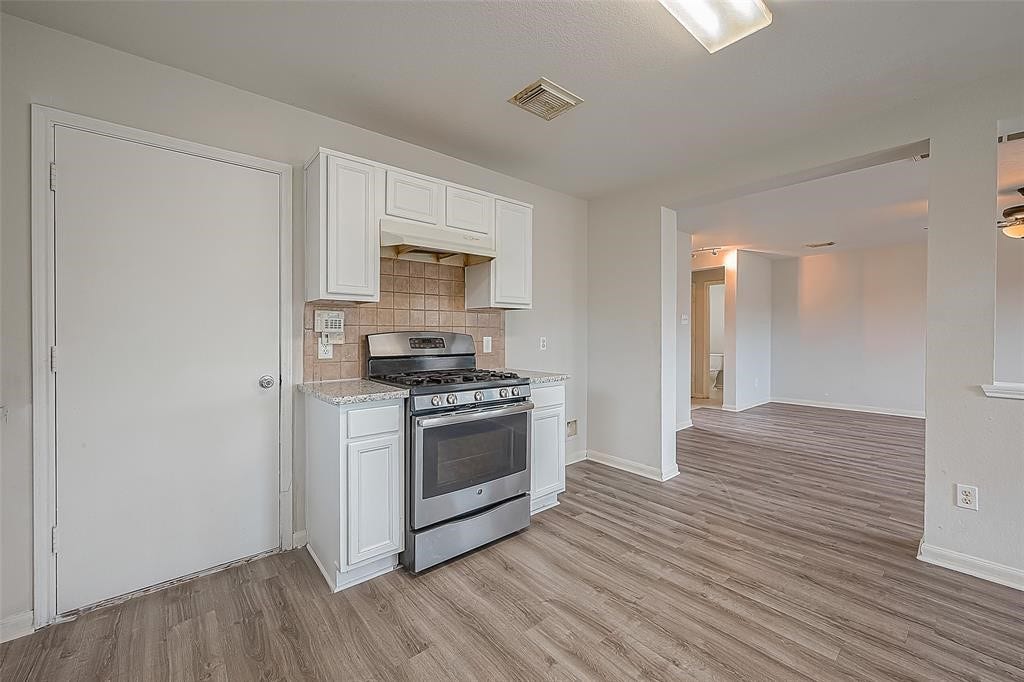9406 Tolken Way, Sugar Land, TX 77498 9406 Tolken Way, Sugar Land, TX 77498