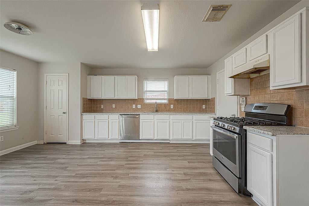 9406 Tolken Way, Sugar Land, TX 77498 9406 Tolken Way, Sugar Land, TX 77498