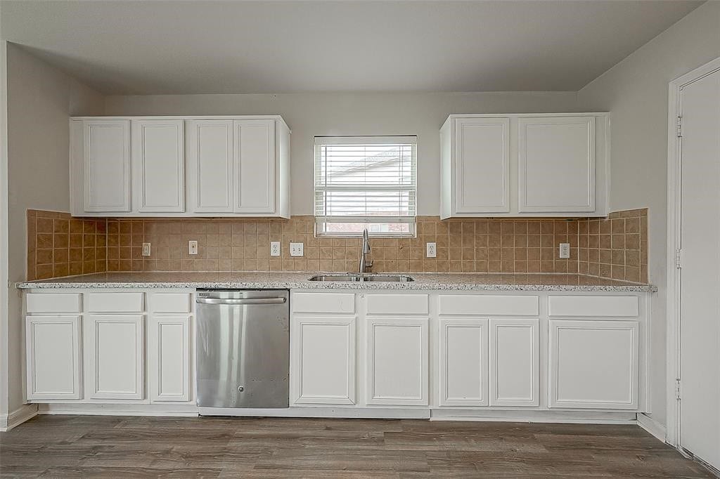9406 Tolken Way, Sugar Land, TX 77498 9406 Tolken Way, Sugar Land, TX 77498